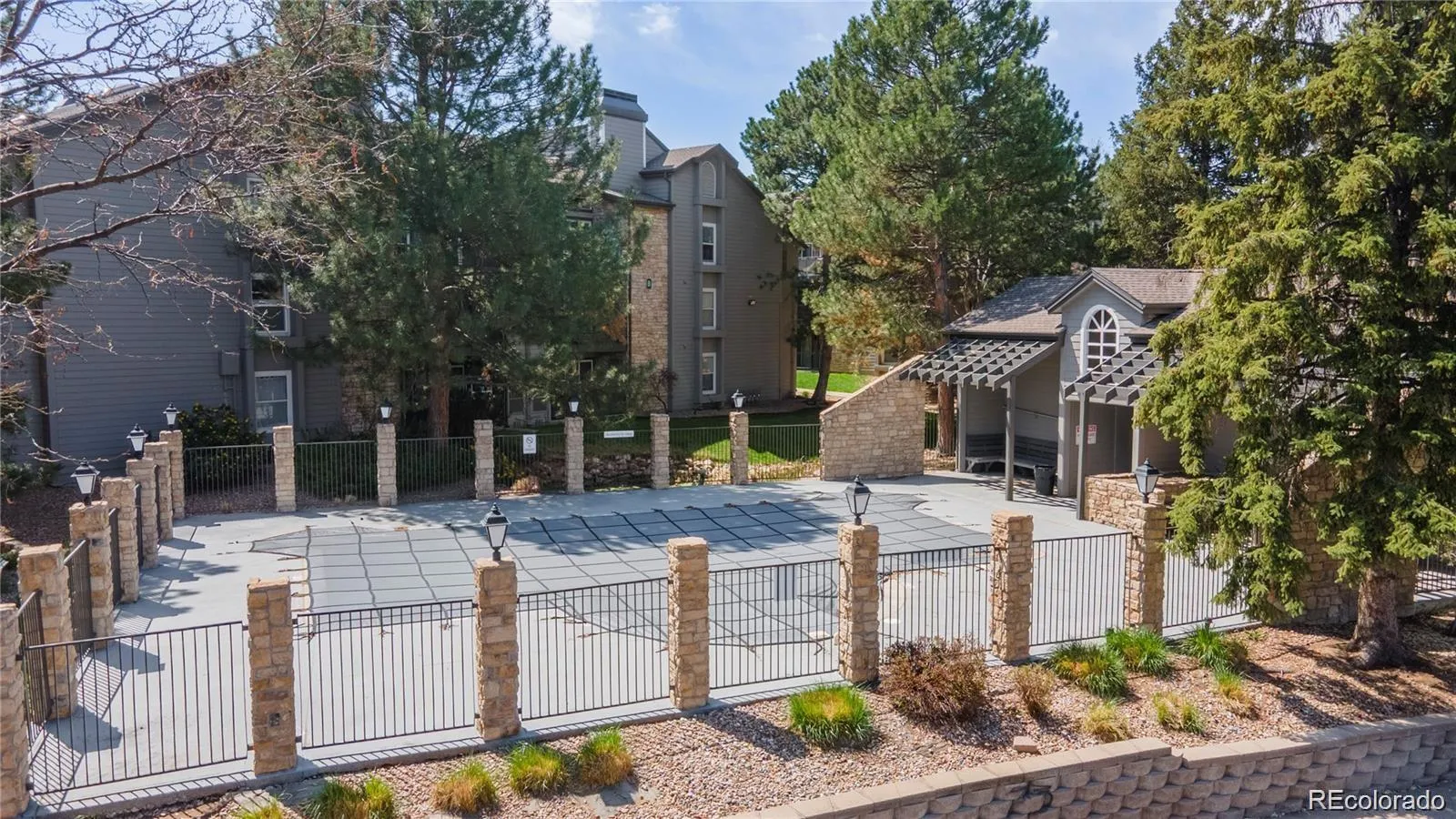 2575 S Syracuse Way #H202 Denver CO 80231 MLS #REC9212044 04292026215702 1600 41