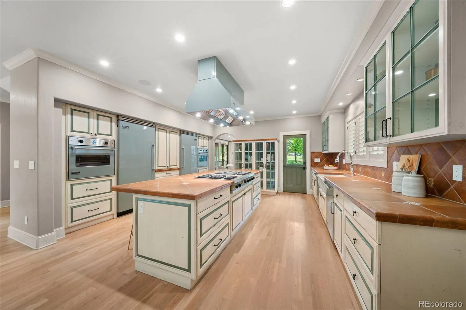1034 S Franklin Street Denver CO 80209 | MLS #REC9212594 08212026071934 1600 12
