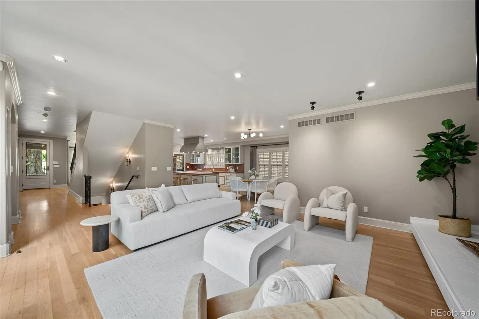 1034 S Franklin Street Denver CO 80209 | MLS #REC9212594 08212026071934 1600 16