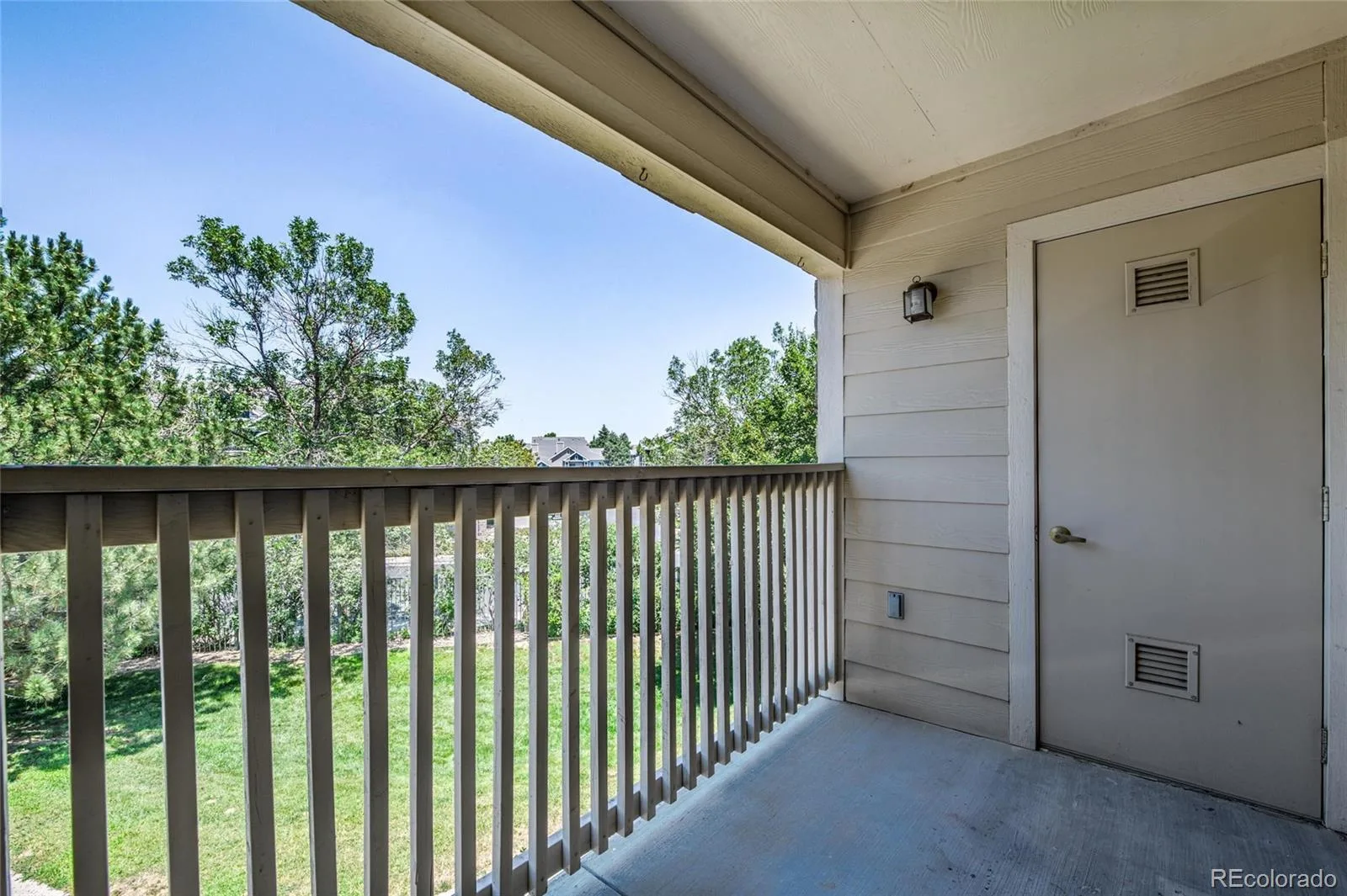 9992 E Idaho Circle #201 Aurora CO 80247 MLS #REC9214519 07222026190012 1600 17