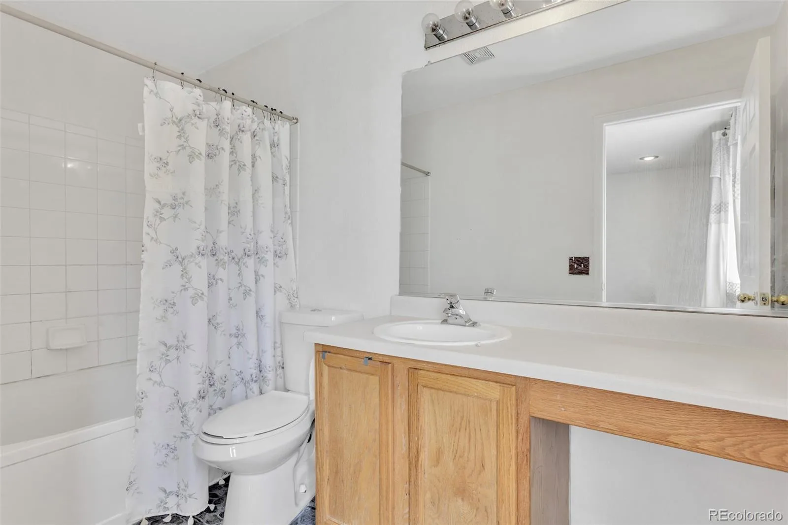 4137 Orleans Court Denver CO 80249 | MLS #REC9216352 09282026030818 1600 14