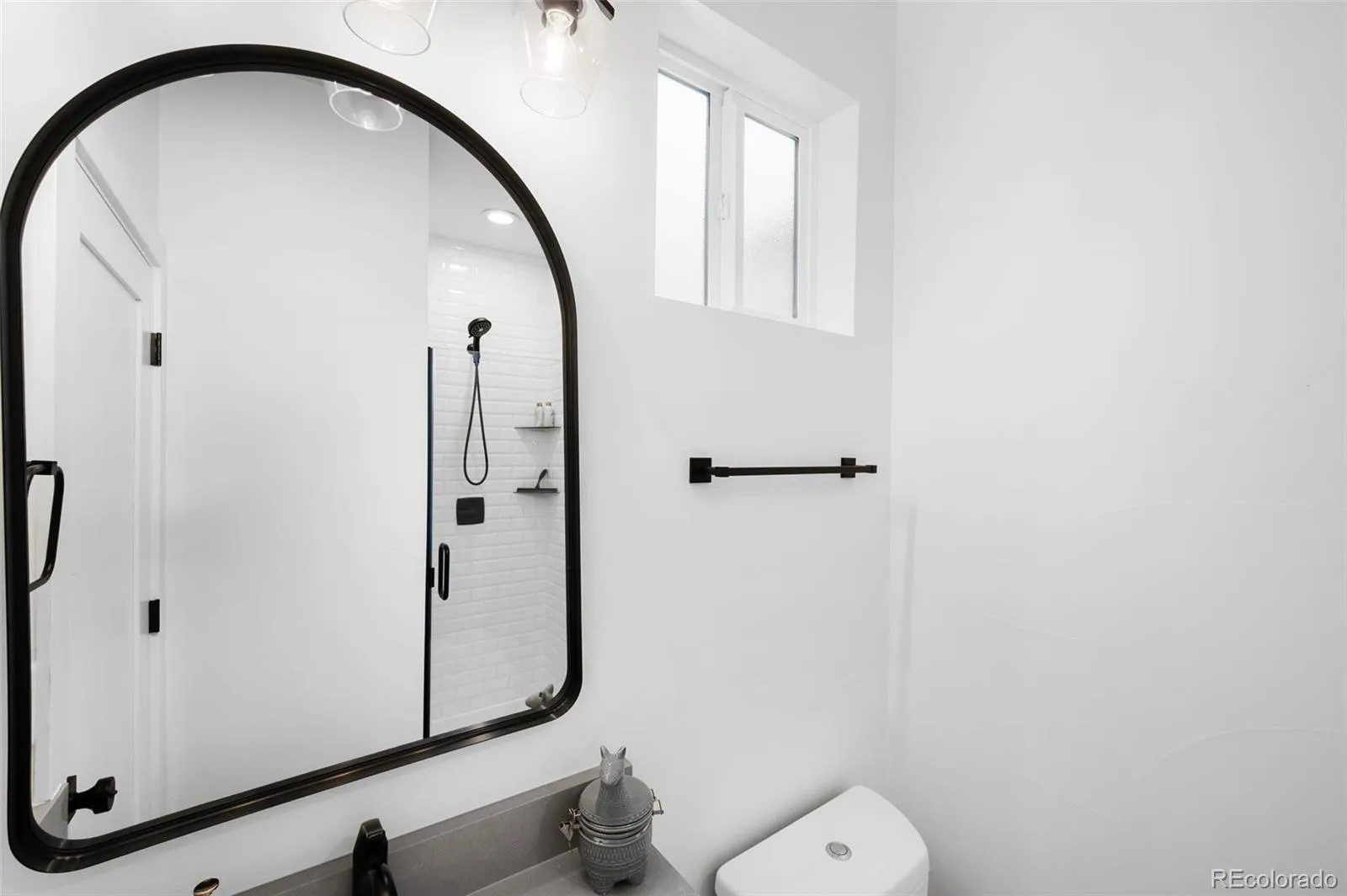 04122026192141 1600 12