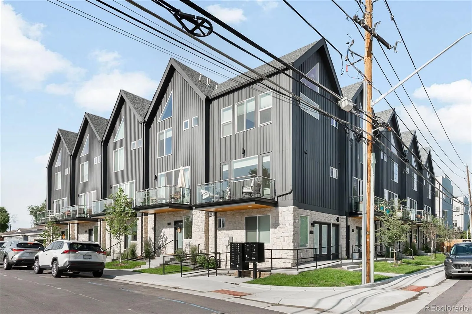 04122026192141 1600 2