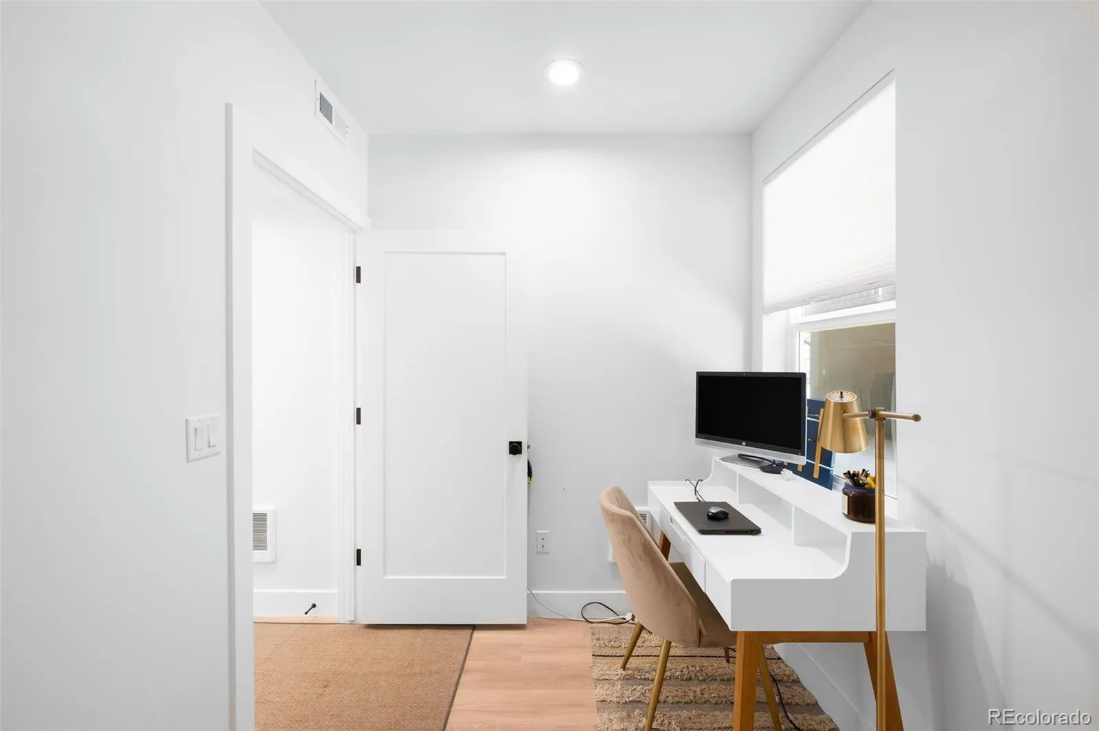 04122026192141 1600 25