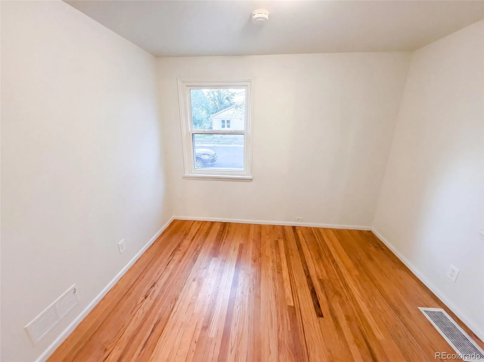 790 Hanover Street Aurora CO 80010 | MLS #REC9216883 09232026014241 1600 17