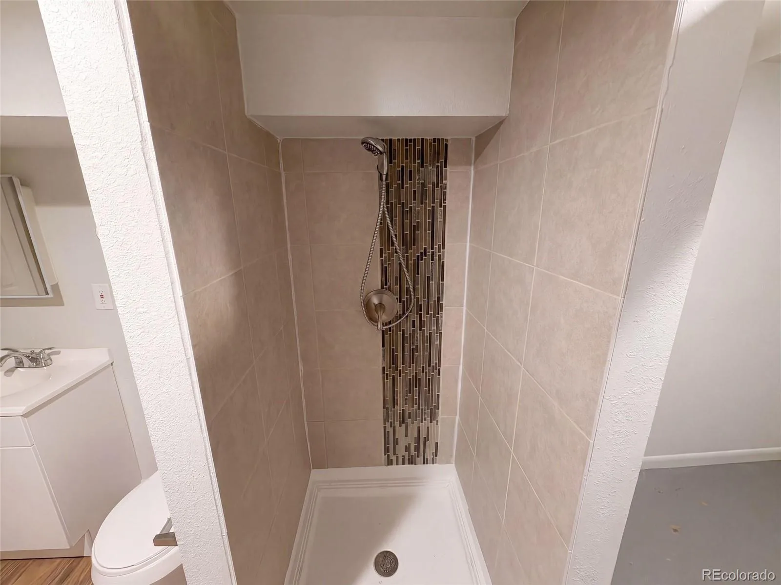 790 Hanover Street Aurora CO 80010 | MLS #REC9216883 09232026014241 1600 27