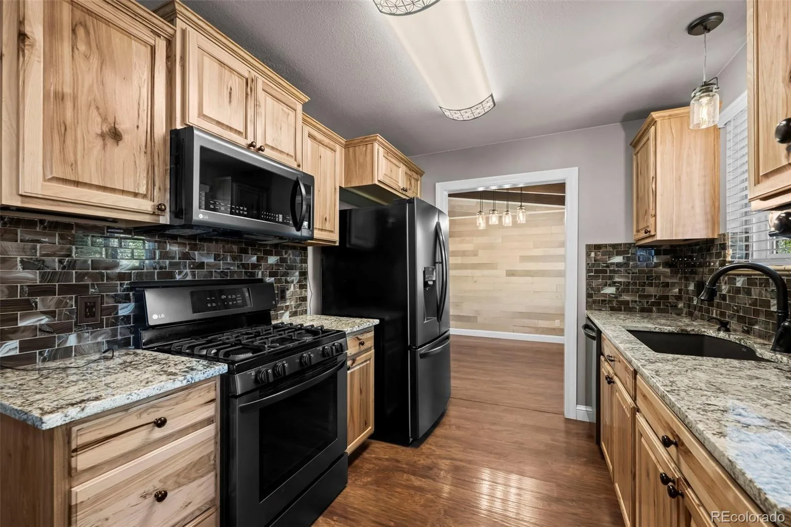 1111 S Holland Court Lakewood CO 80232 | MLS #REC9219131 10062026214455 1600 11