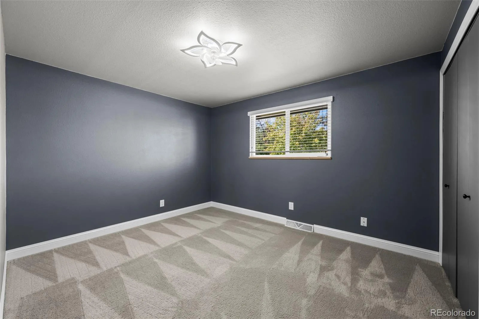 1111 S Holland Court Lakewood CO 80232 | MLS #REC9219131 10062026214455 1600 21