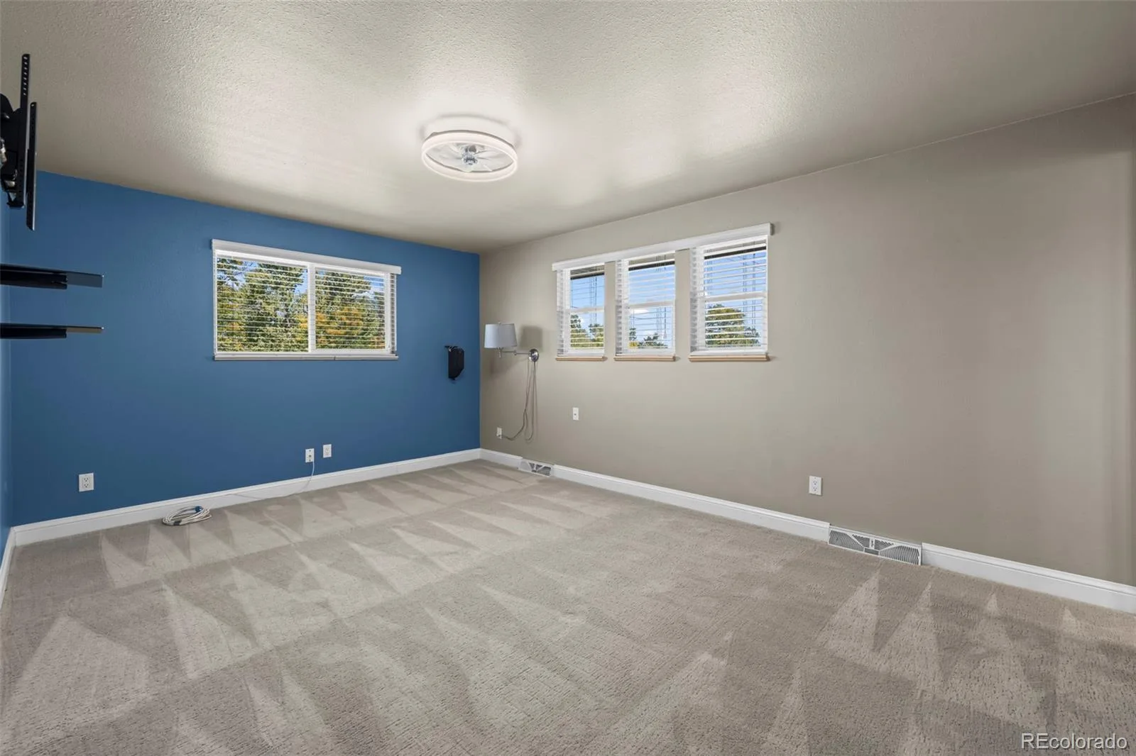 1111 S Holland Court Lakewood CO 80232 | MLS #REC9219131 10062026214455 1600 24