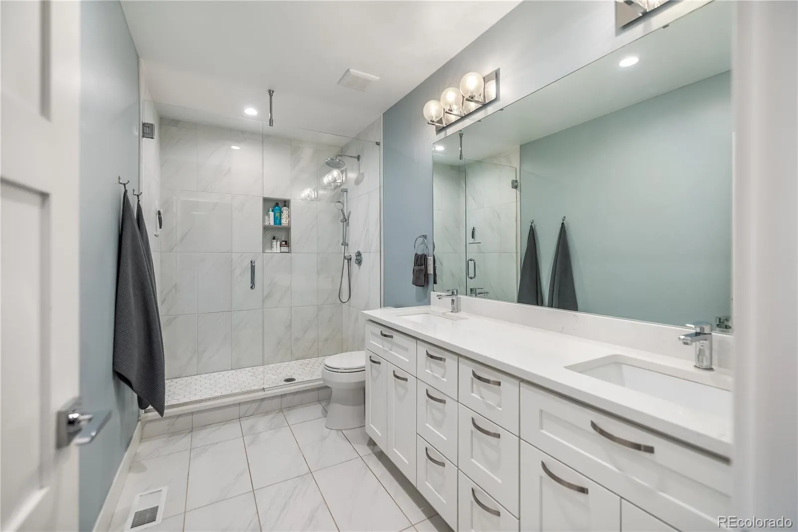 1728 Hooker Street Denver CO 80204 MLS #REC9222096 04222026163745 1600 21