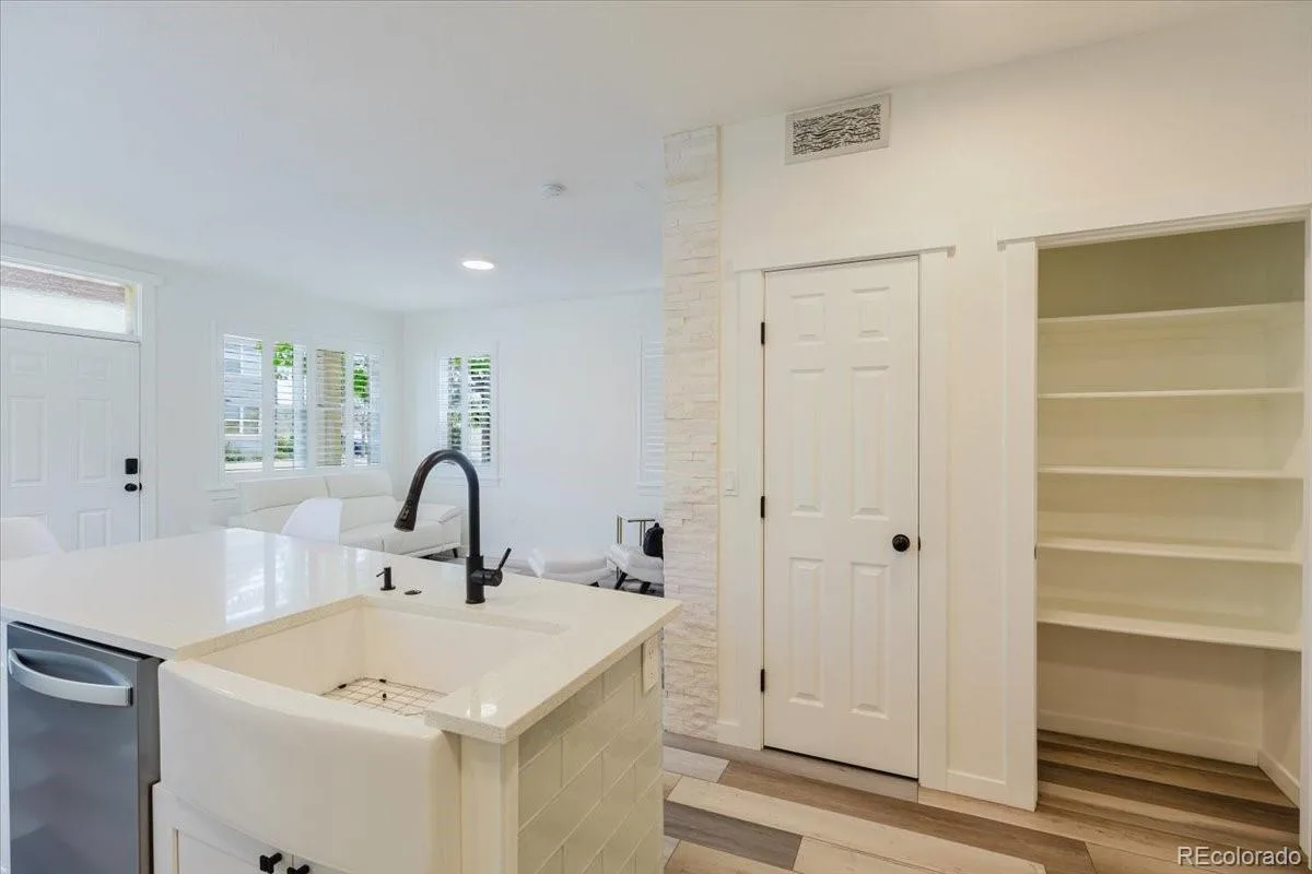 2609 Emporia Court Denver CO 80238 | MLS #REC9222132 08302026151334 1200 15