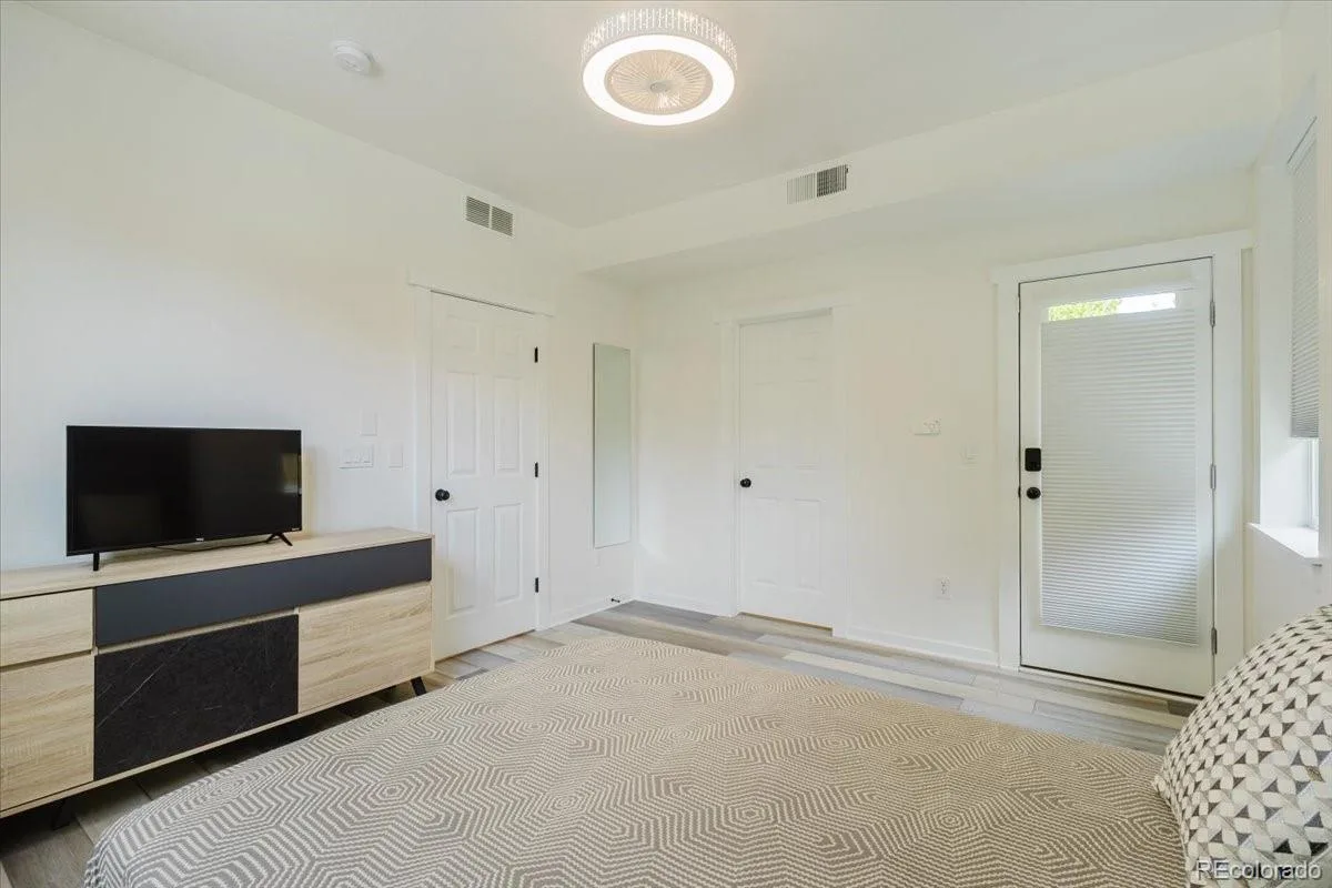 2609 Emporia Court Denver CO 80238 | MLS #REC9222132 08302026151334 1200 34