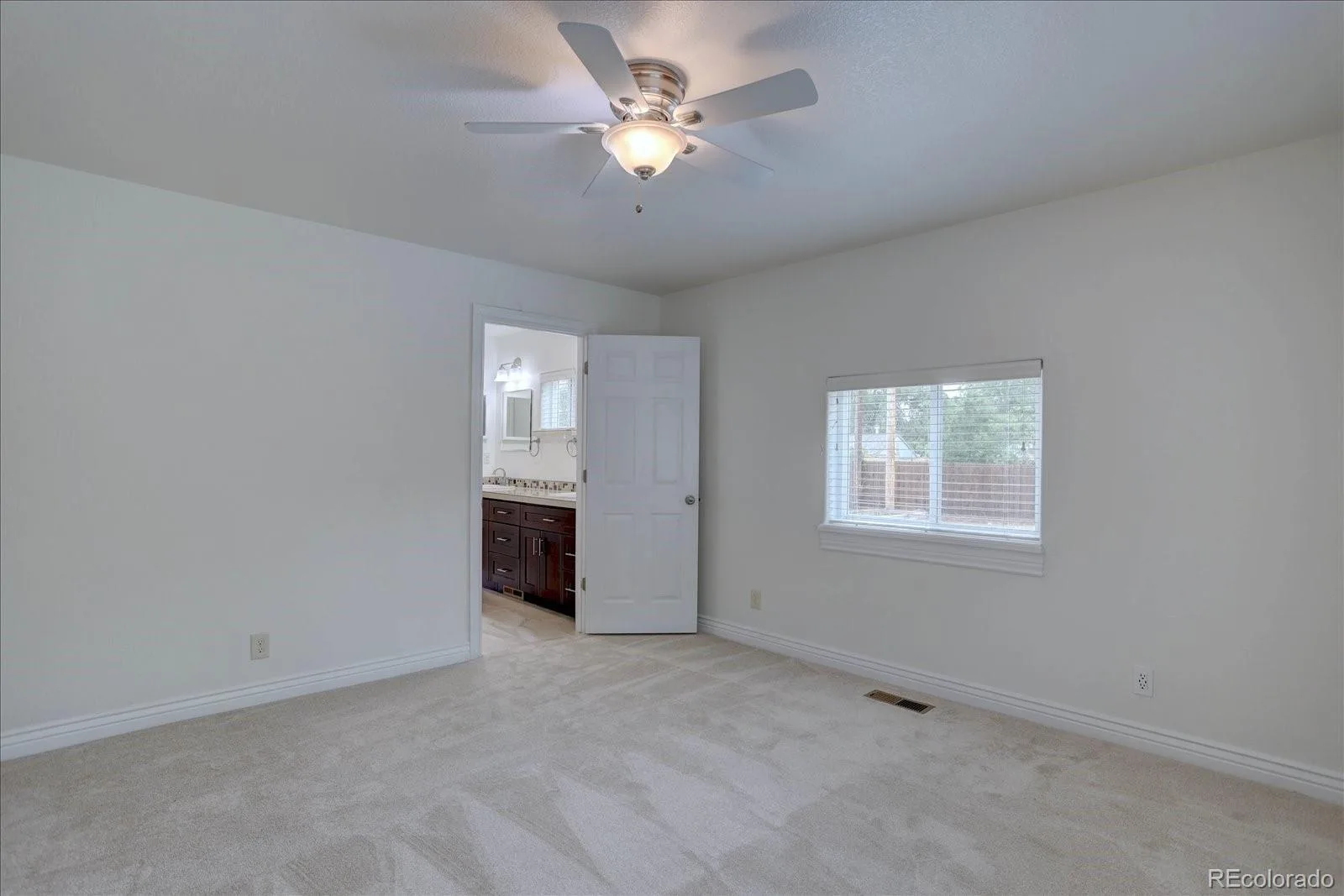 488 S Parfet Street Lakewood CO 80226 MLS #REC9222728 06252026221136 1600 22