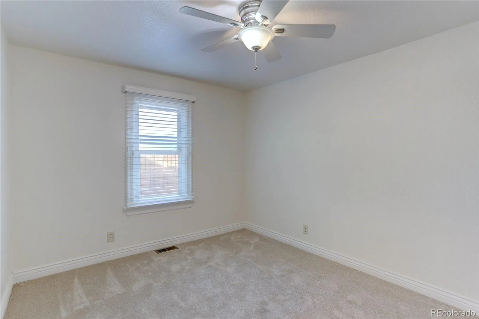 488 S Parfet Street Lakewood CO 80226 | MLS #REC9222728 10032026025342 1600 22