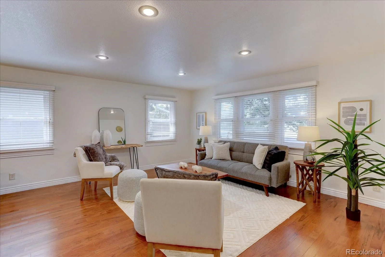 488 S Parfet Street Lakewood CO 80226 | MLS #REC9222728 10032026025342 1600 4