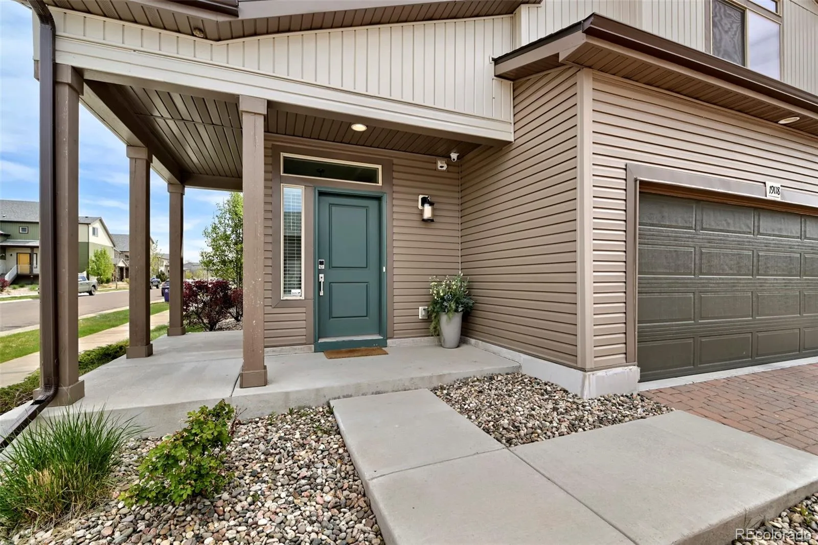 19118 E 54th Place Denver CO 80249 MLS #REC9223705 05192026010937 1600 1