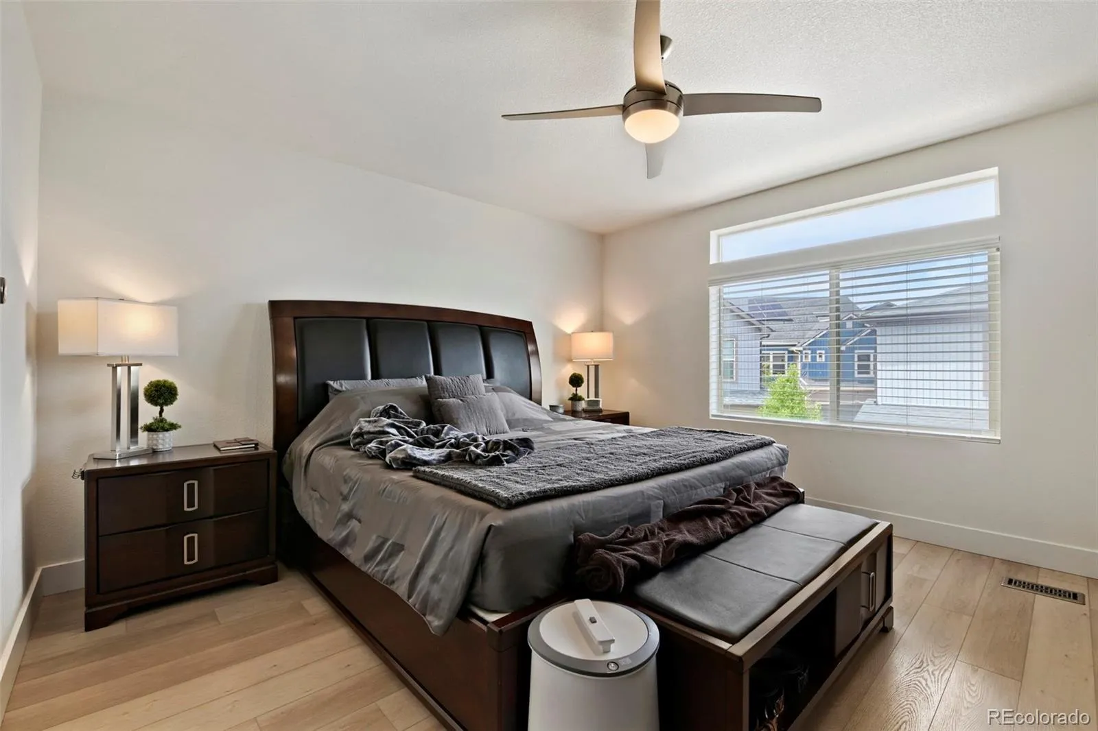 19118 E 54th Place Denver CO 80249 MLS #REC9223705 05192026010937 1600 9