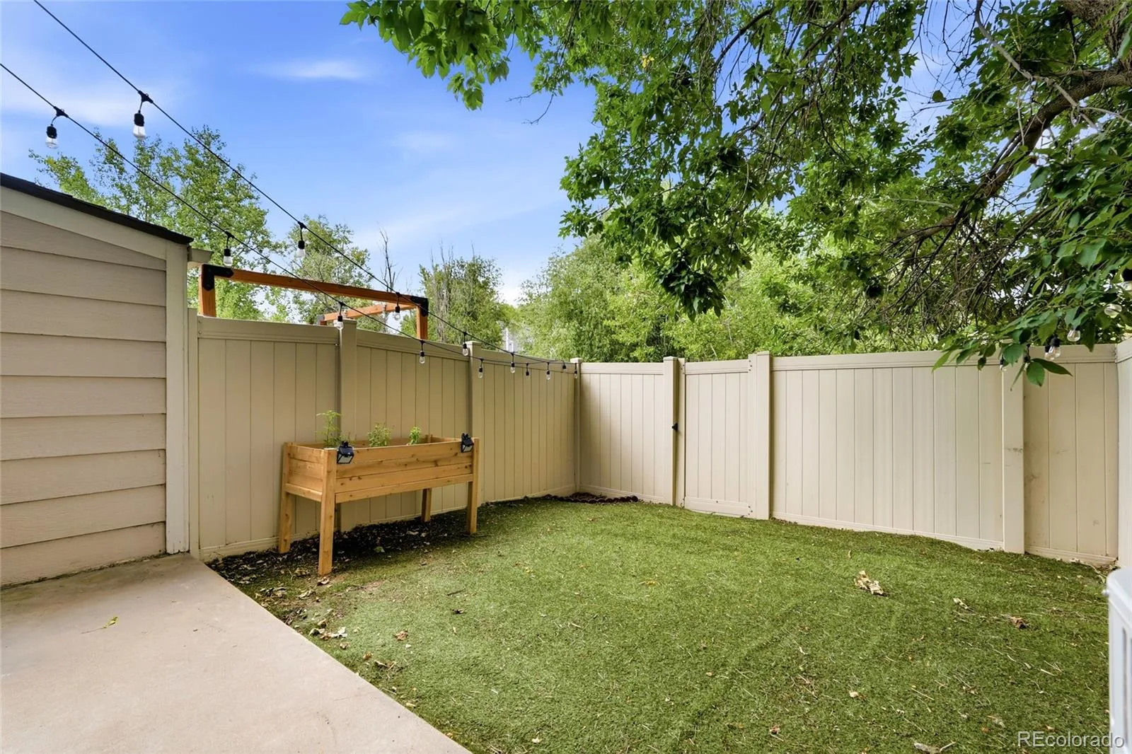 9673 W Chatfield Avenue #B Littleton CO 80128 | MLS #REC9224069 08122026213059 1600 19