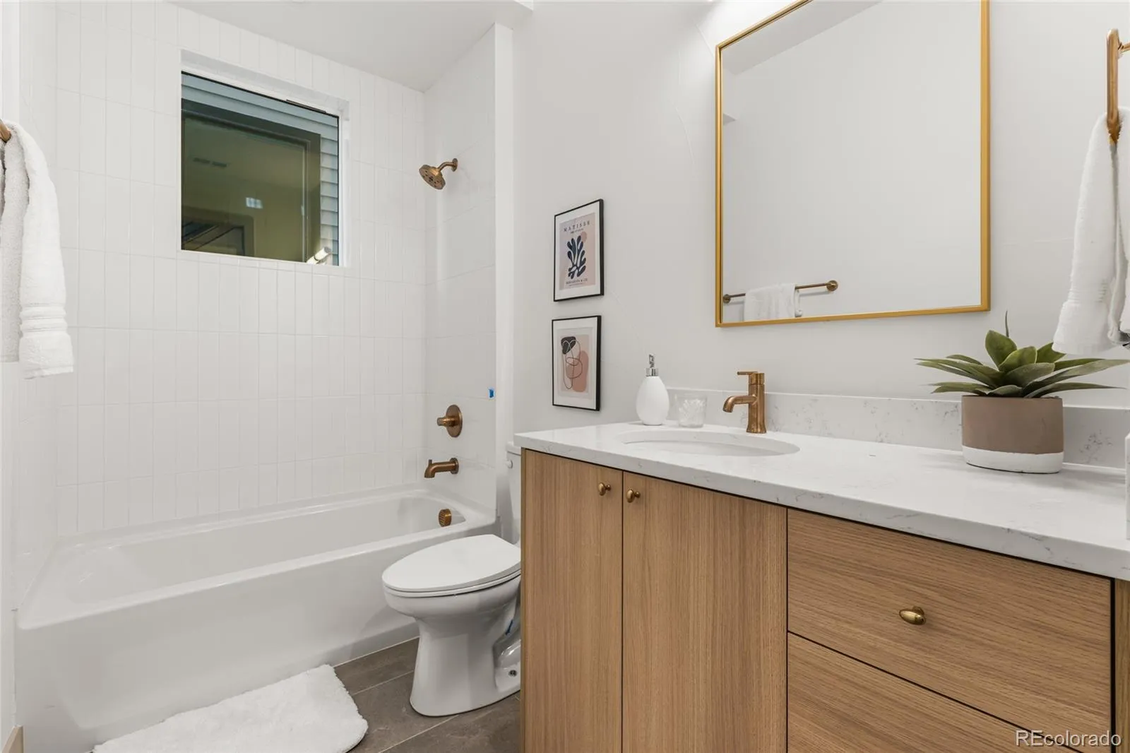 04072026172320 1600 27