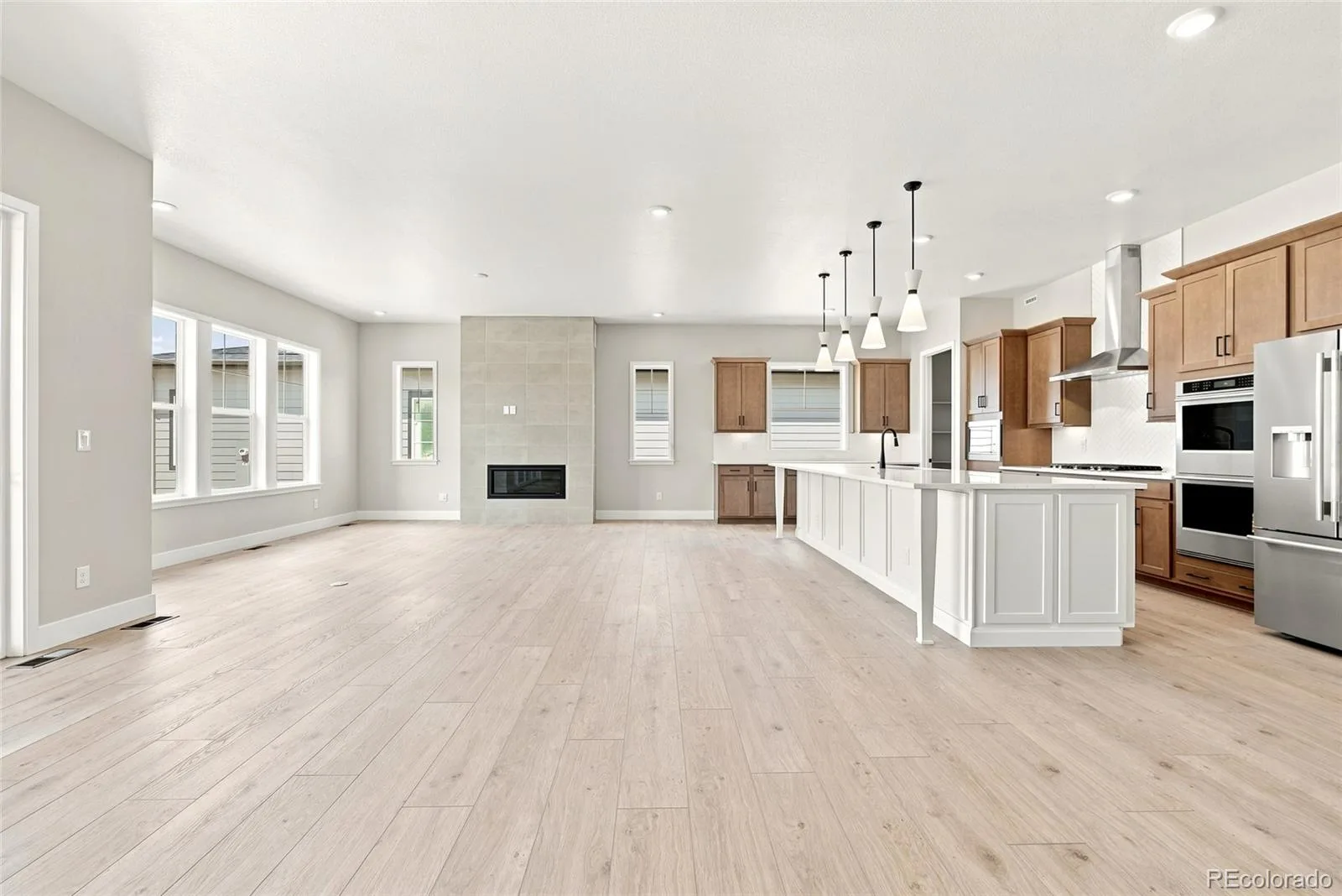 8867 S Riviera Court Aurora CO 80016 | MLS #REC9227106 07172026223849 1600 10