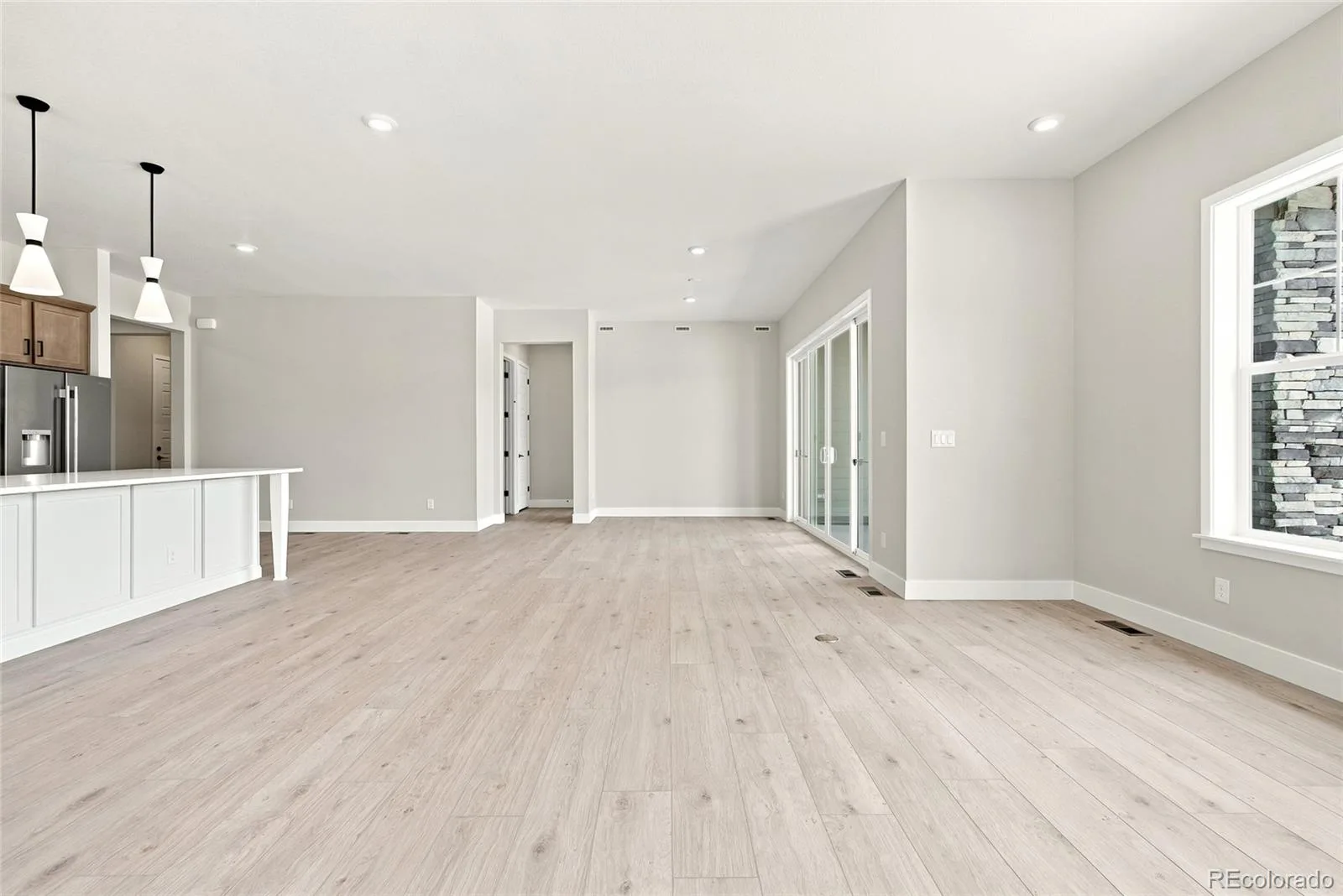 8867 S Riviera Court Aurora CO 80016 | MLS #REC9227106 07172026223849 1600 11