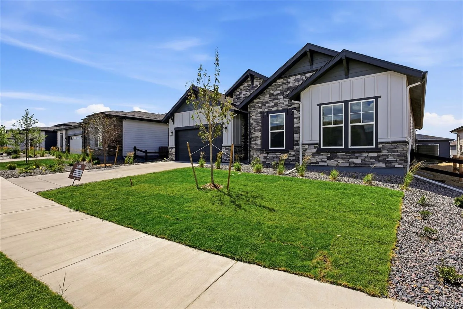 8867 S Riviera Court Aurora CO 80016 | MLS #REC9227106 07172026223849 1600 2