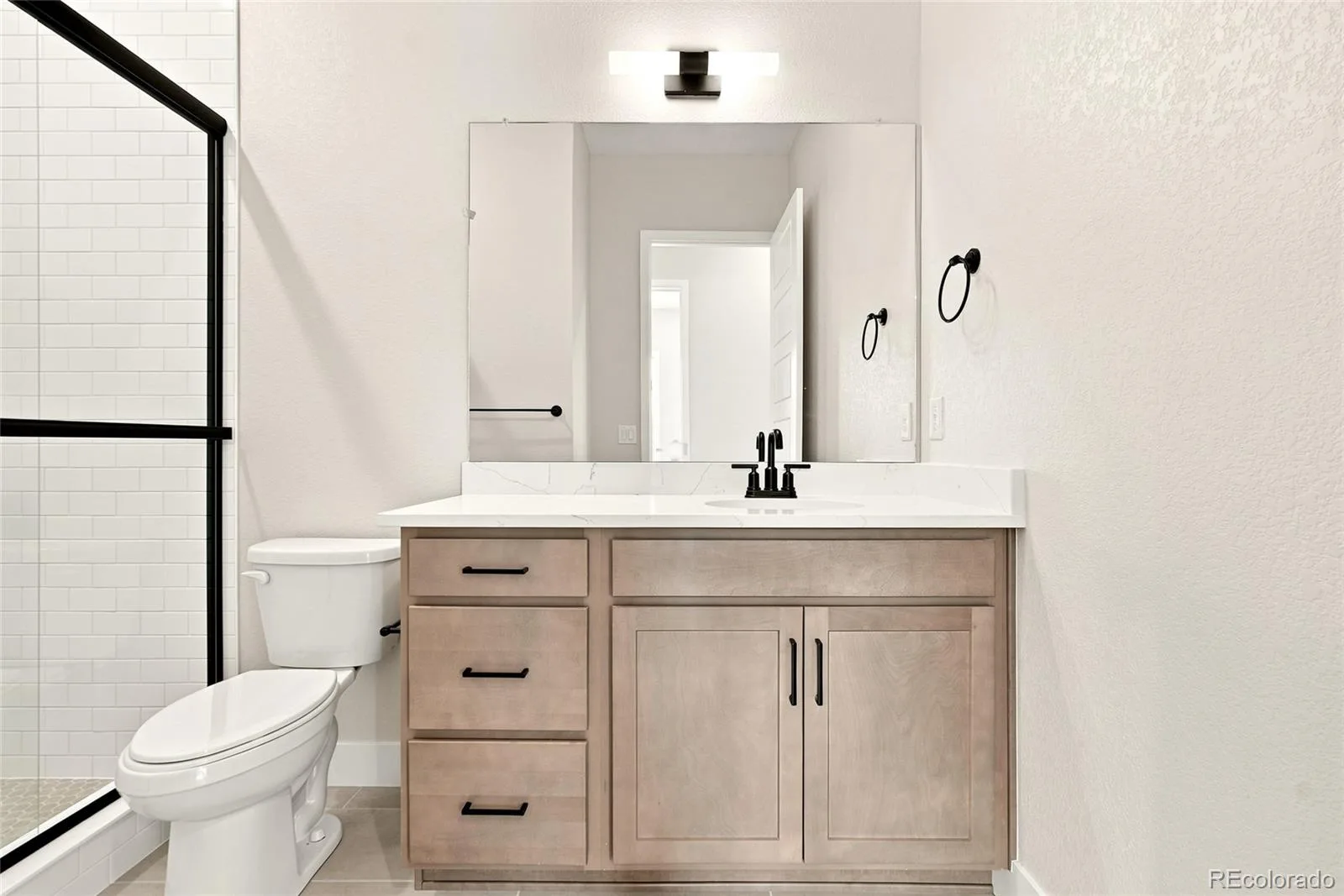 8867 S Riviera Court Aurora CO 80016 | MLS #REC9227106 07172026223849 1600 25