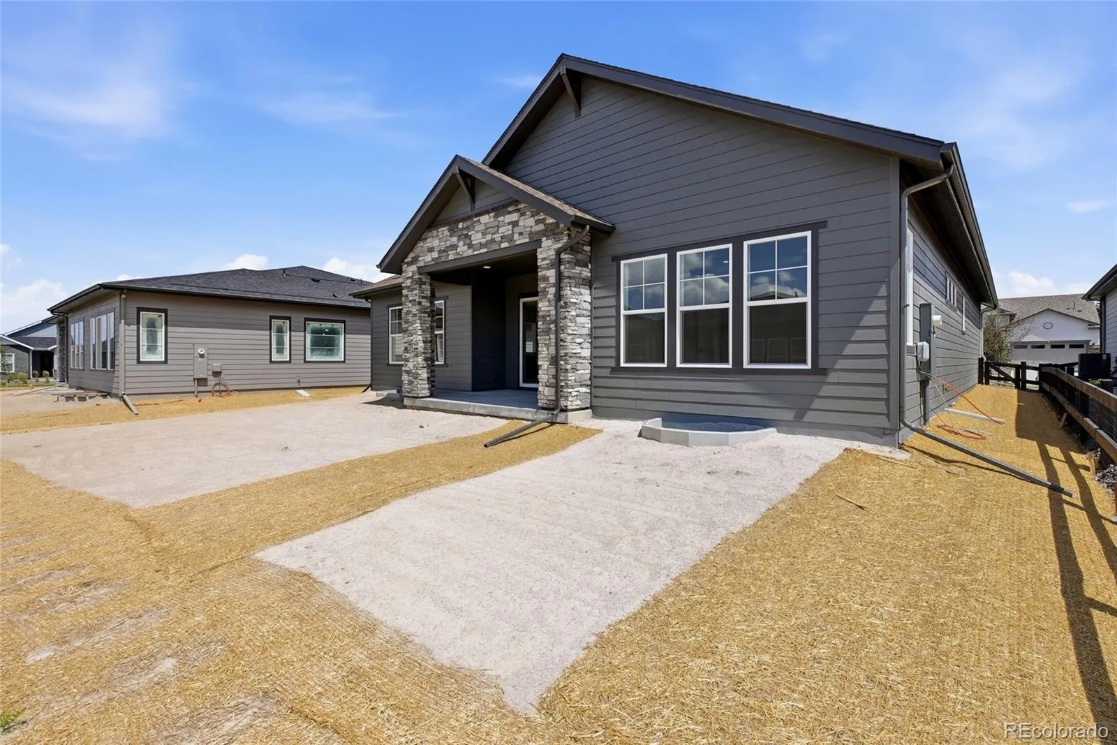 8867 S Riviera Court Aurora CO 80016 | MLS #REC9227106 07172026223849 1600 30