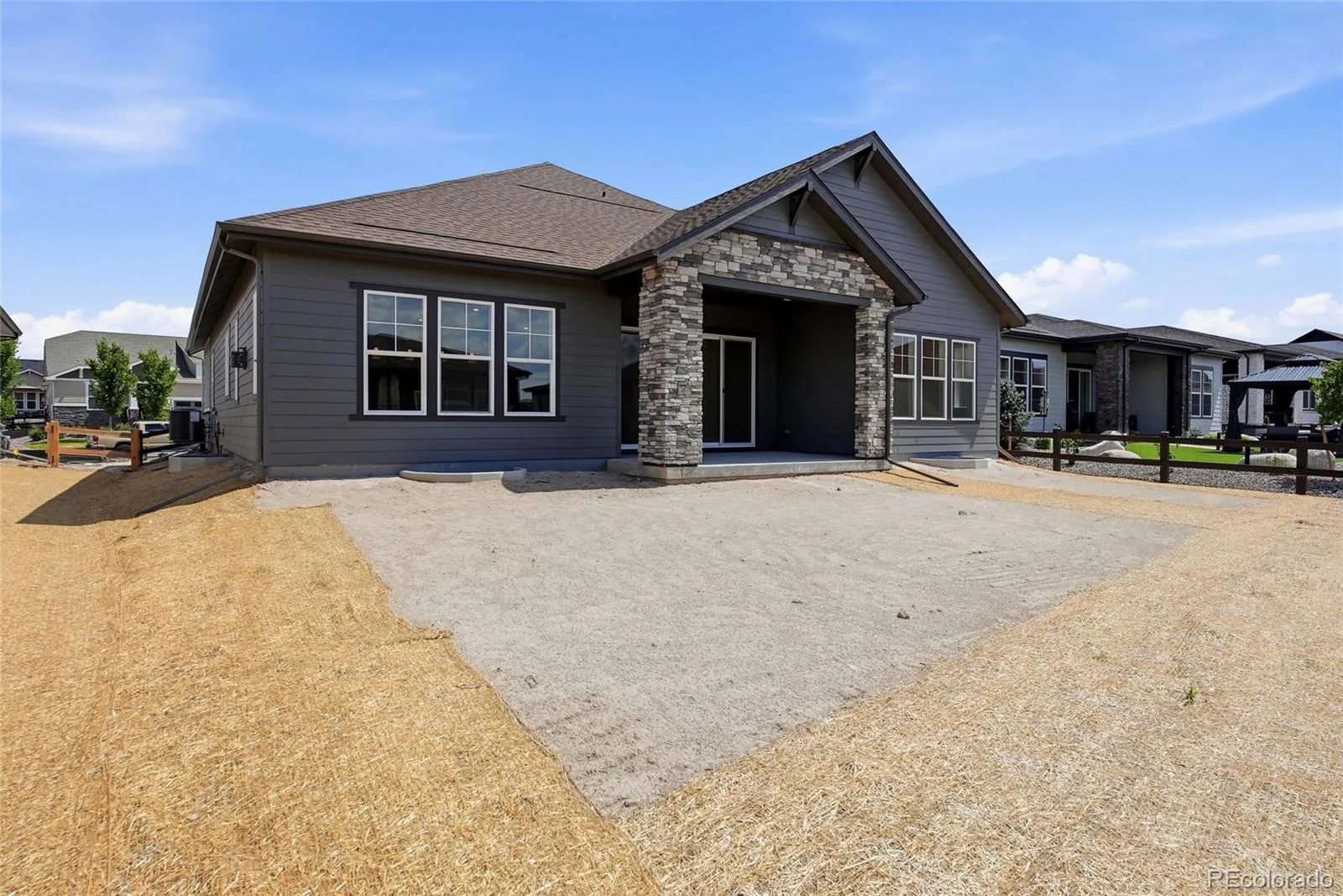 8867 S Riviera Court Aurora CO 80016 | MLS #REC9227106 07172026223849 1600 31