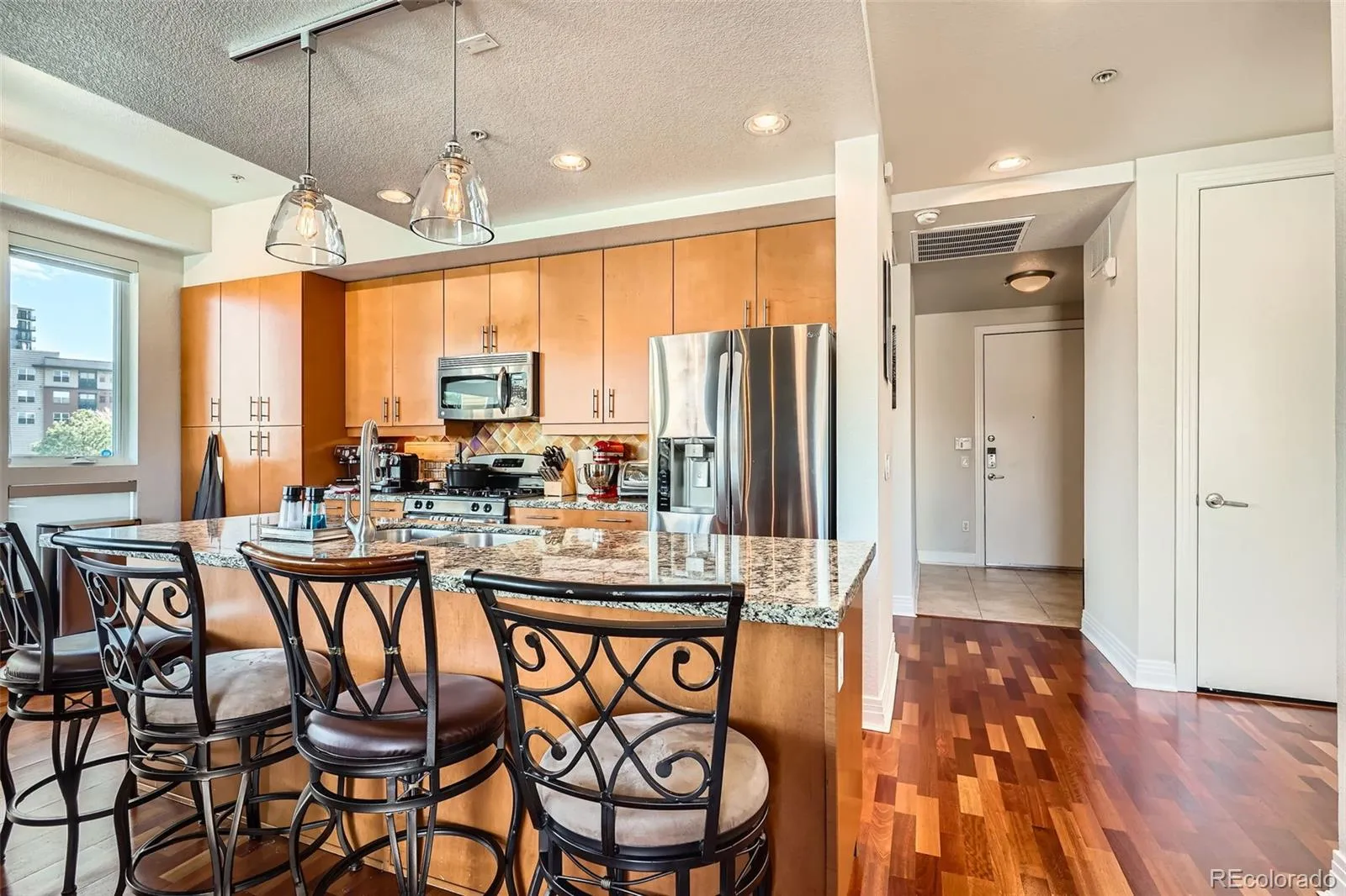 04012026150753 1600 12