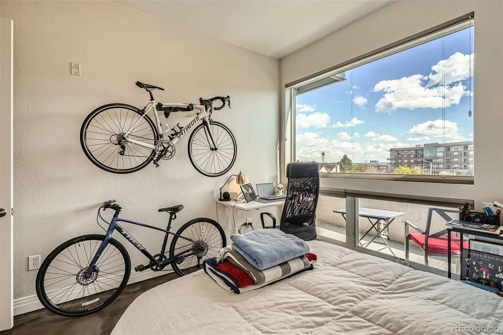 04012026150753 1600 18