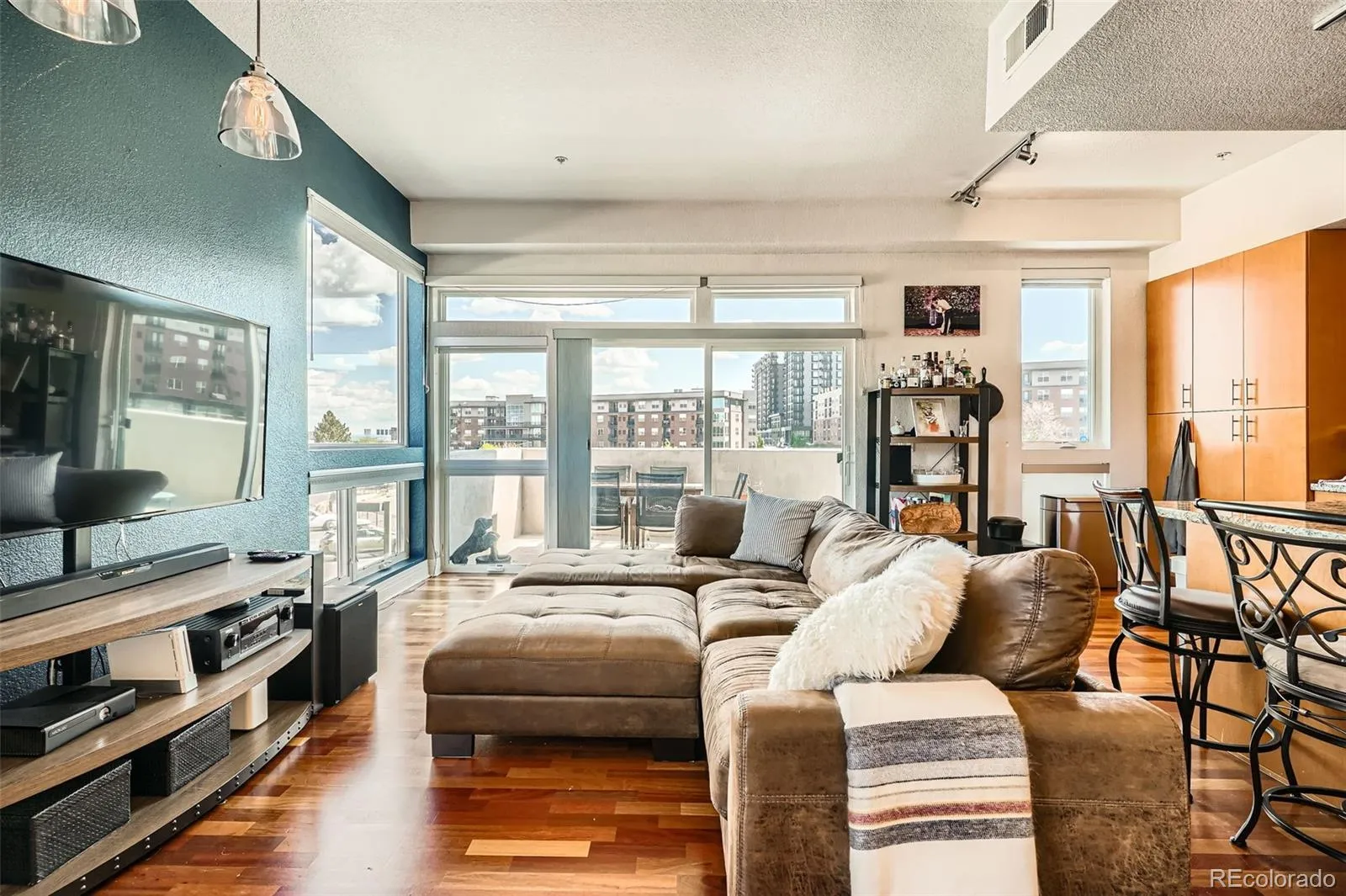 04012026150753 1600 5