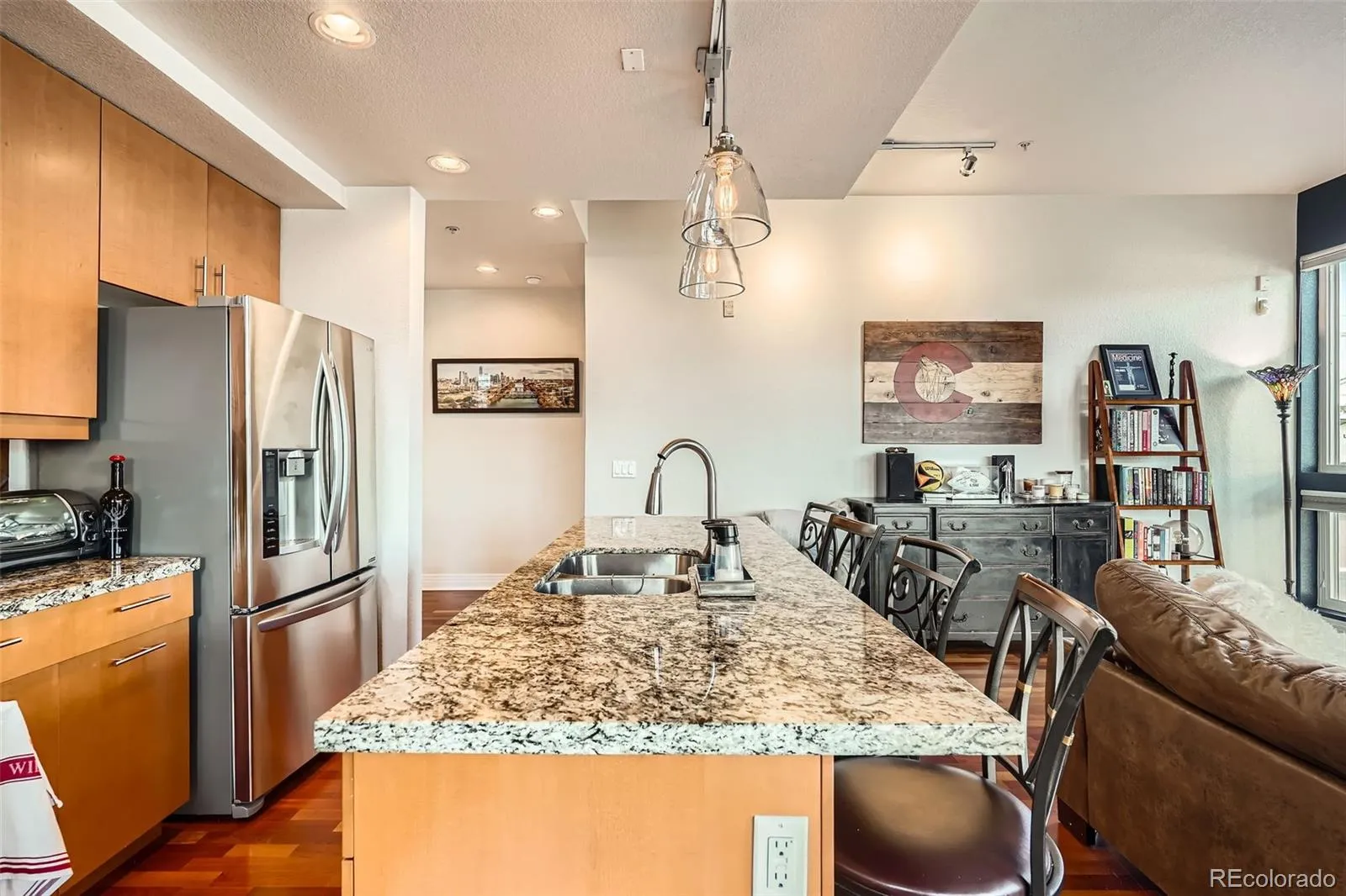 04012026150753 1600 8