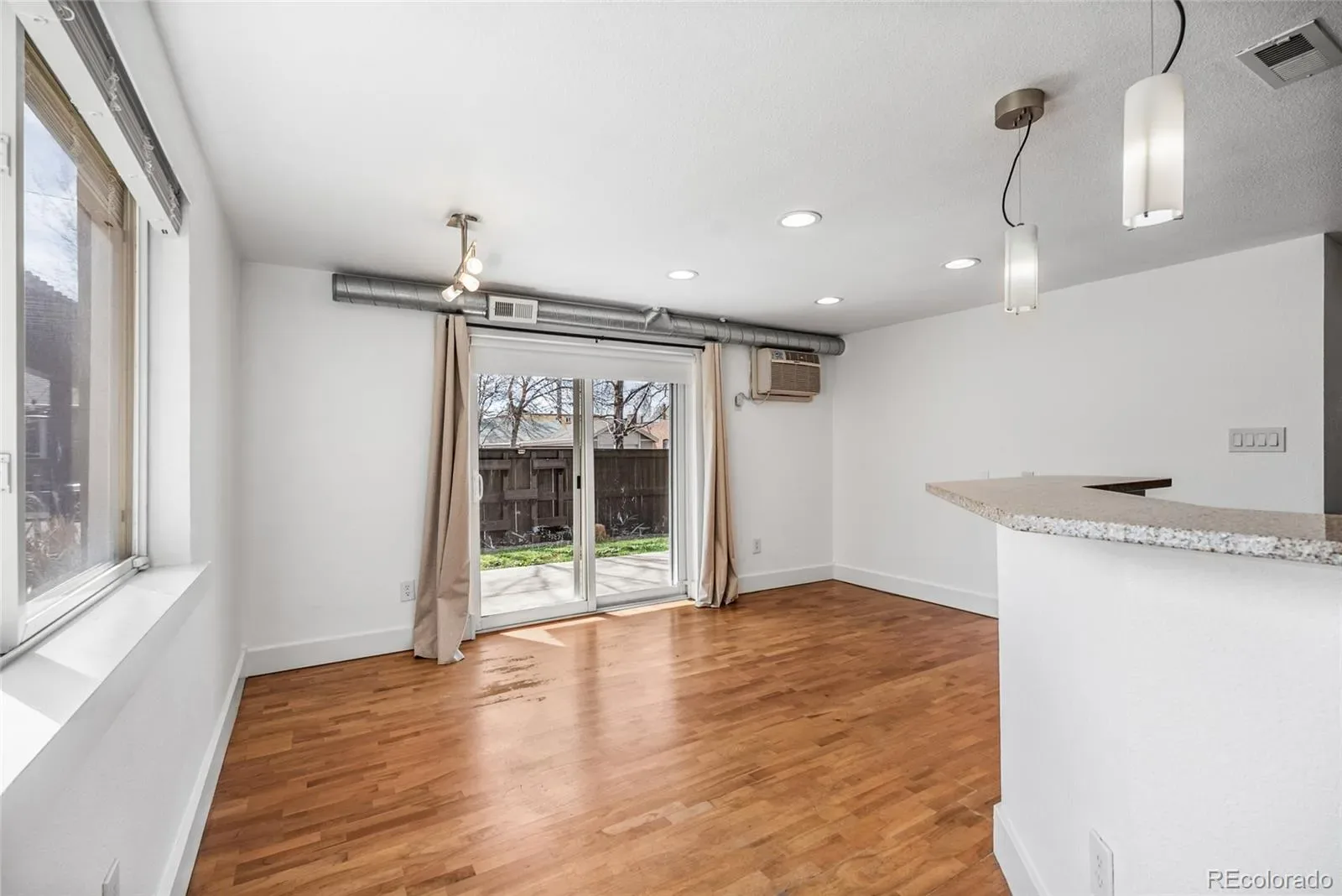 03192026222111 1600 15