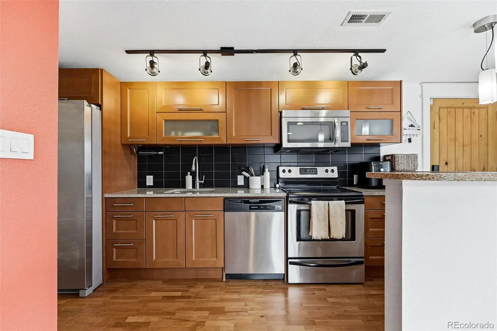 03192026222111 1600 4