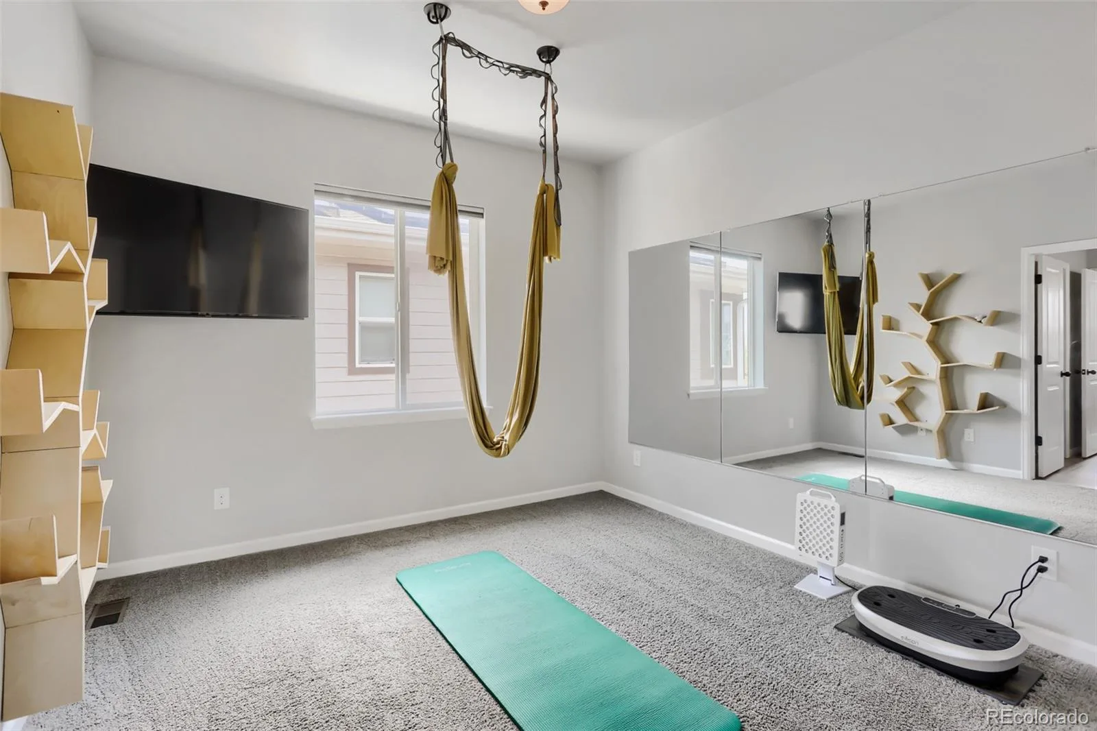 18946 W 93rd Avenue Arvada CO 80007 | MLS #REC9235203 08262026222825 1600 20