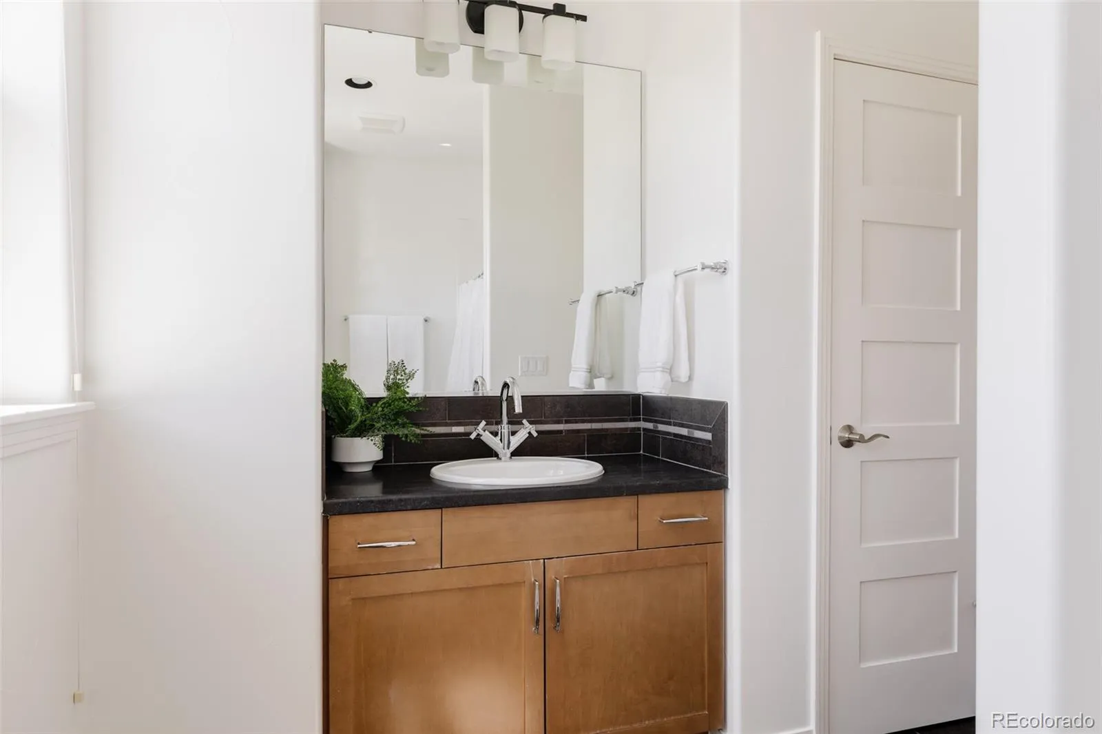 04152026165725 1600 19