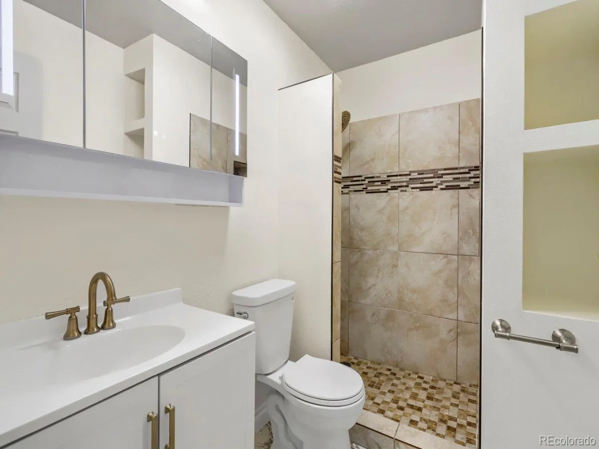 9801 Garrison Court Broomfield CO 80021 | MLS #REC9237459 08282026011135 1200 12