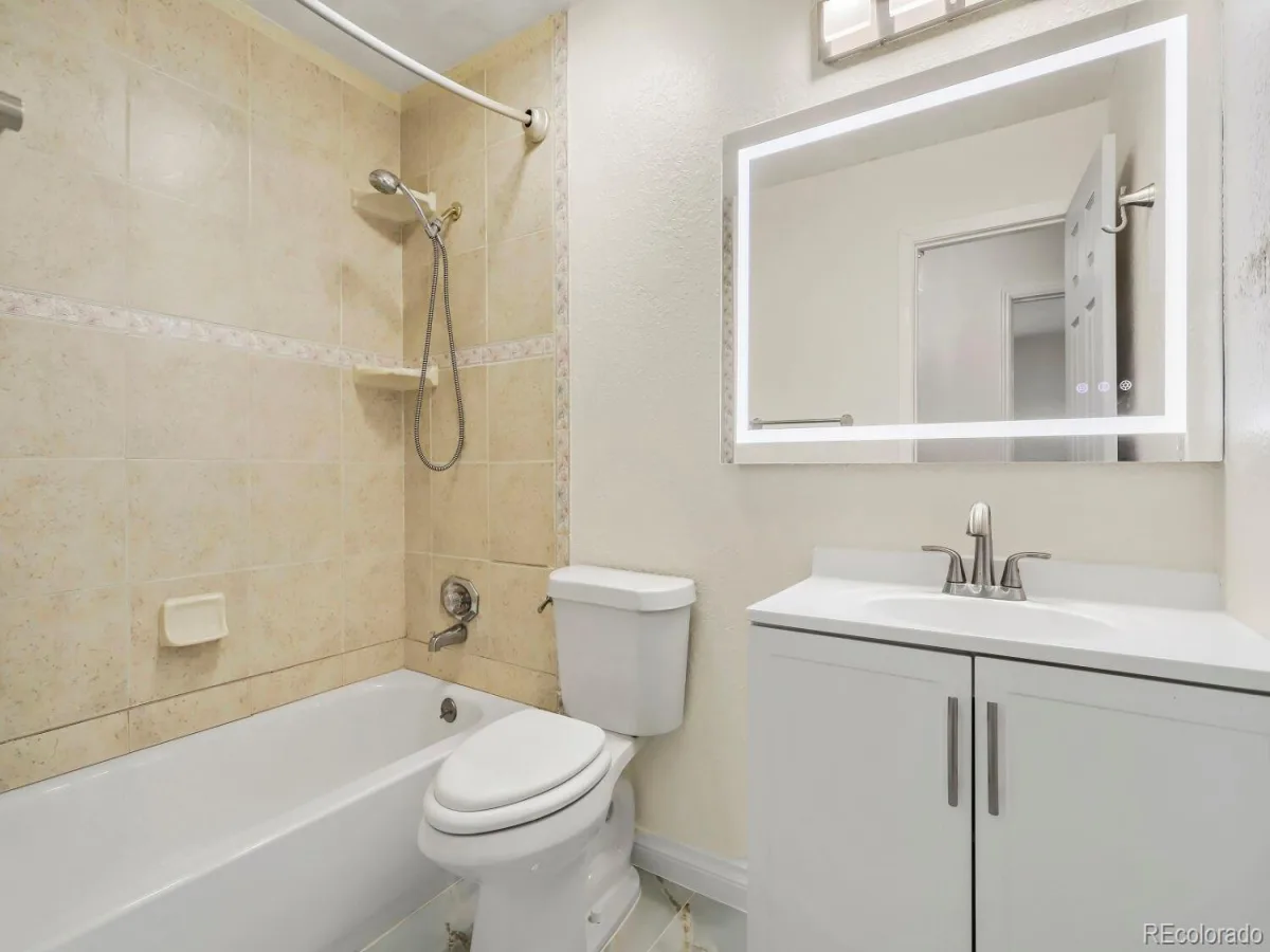 9801 Garrison Court Broomfield CO 80021 | MLS #REC9237459 08282026011135 1200 16