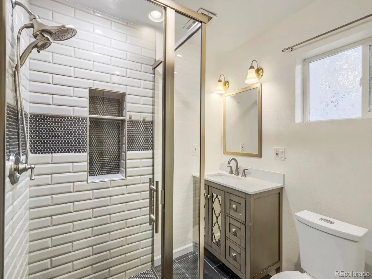 9801 Garrison Court Broomfield CO 80021 | MLS #REC9237459 08282026011135 1200 19