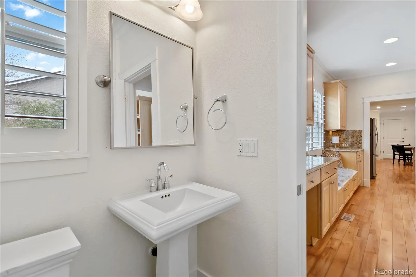 04152026203136 1600 19