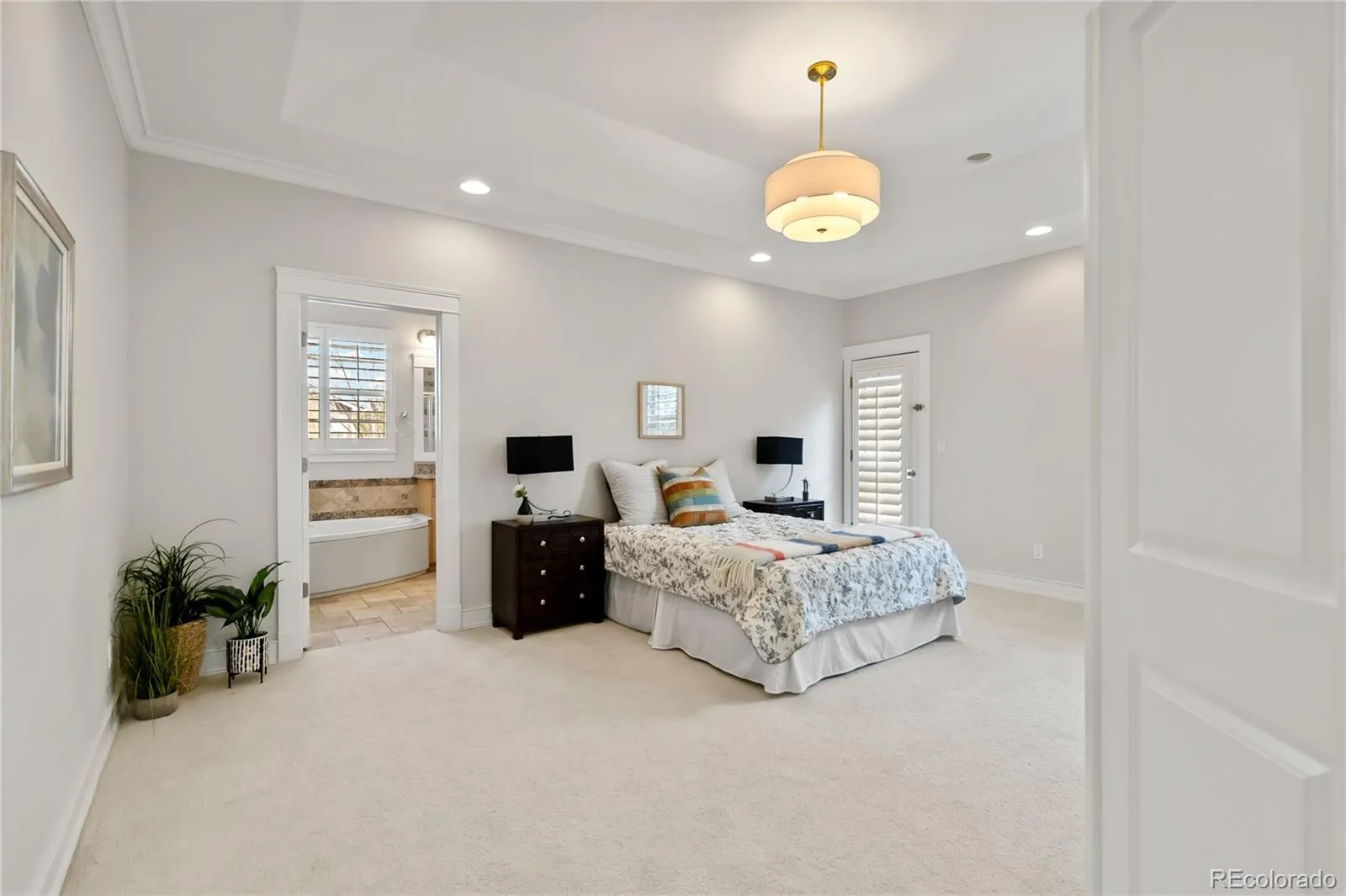 04152026203136 1600 21