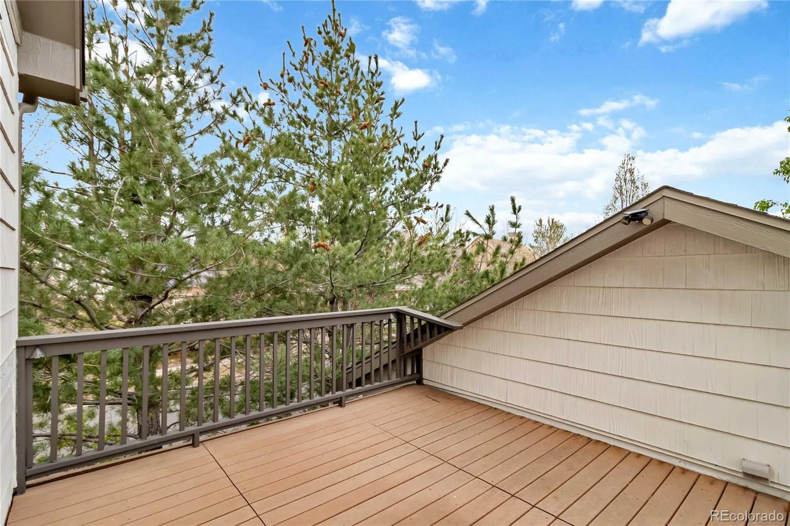 04152026203136 1600 28