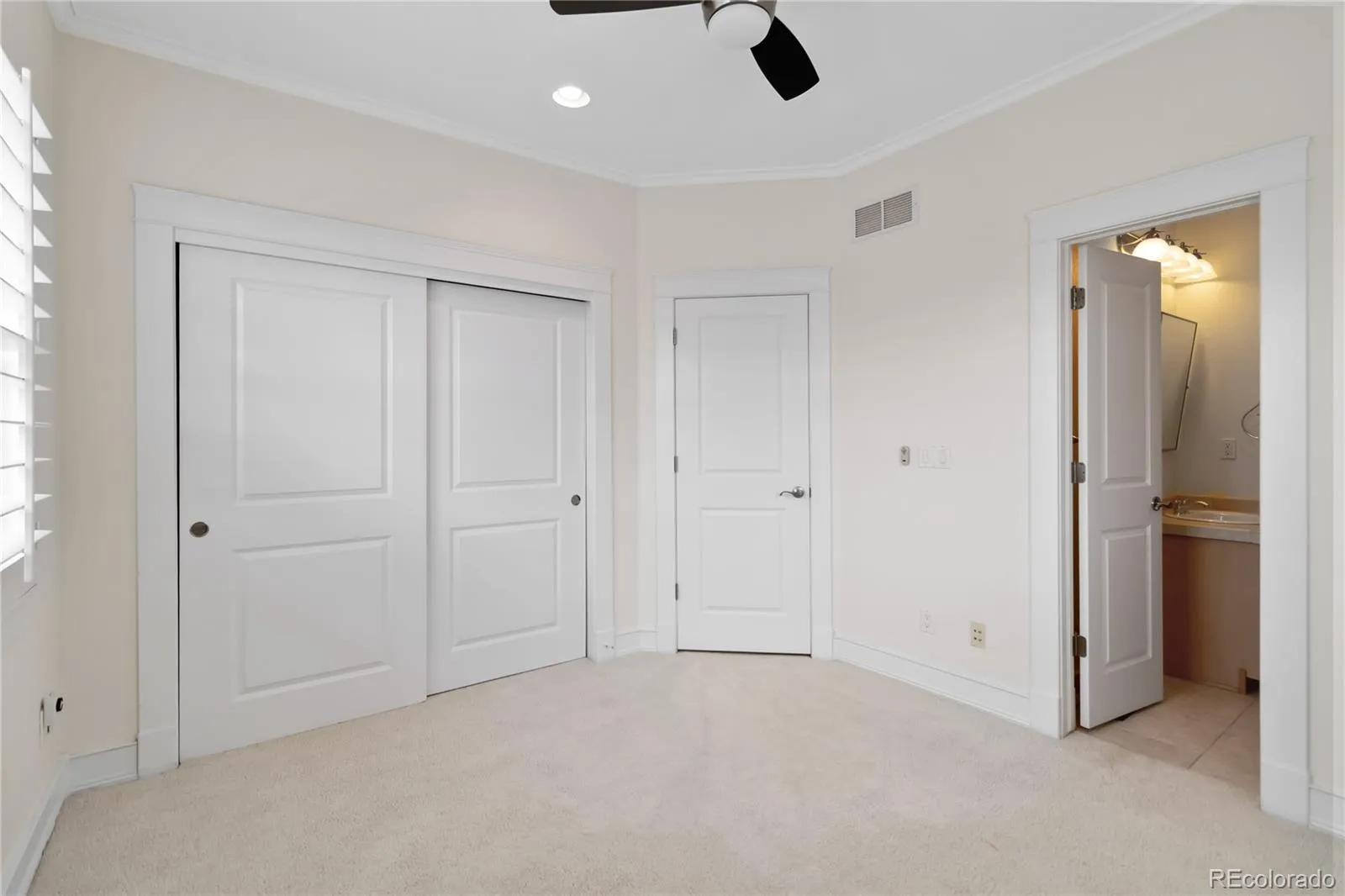 04152026203136 1600 29