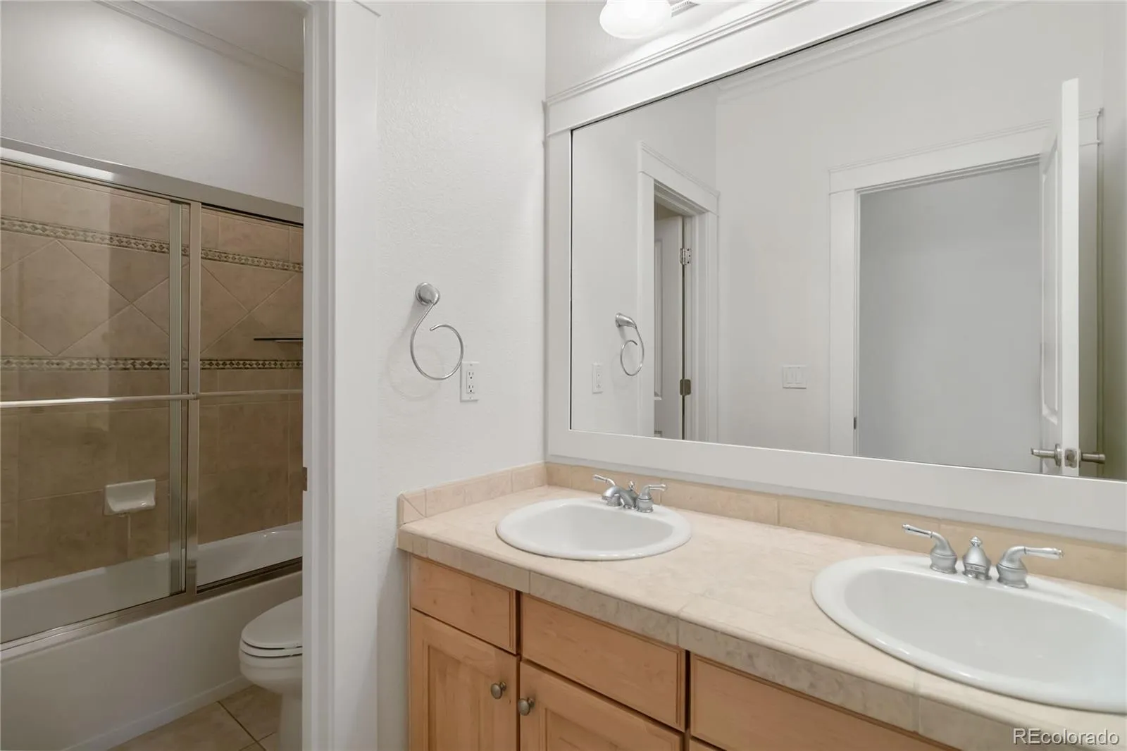 04152026203136 1600 36