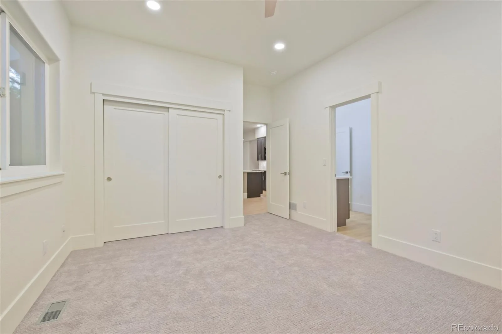 9430 S Silent Hills Drive Lone Tree CO 80124 | MLS #REC9238235 08262026184214 1600 31