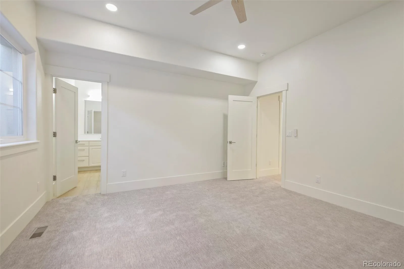 9430 S Silent Hills Drive Lone Tree CO 80124 | MLS #REC9238235 08262026184214 1600 34