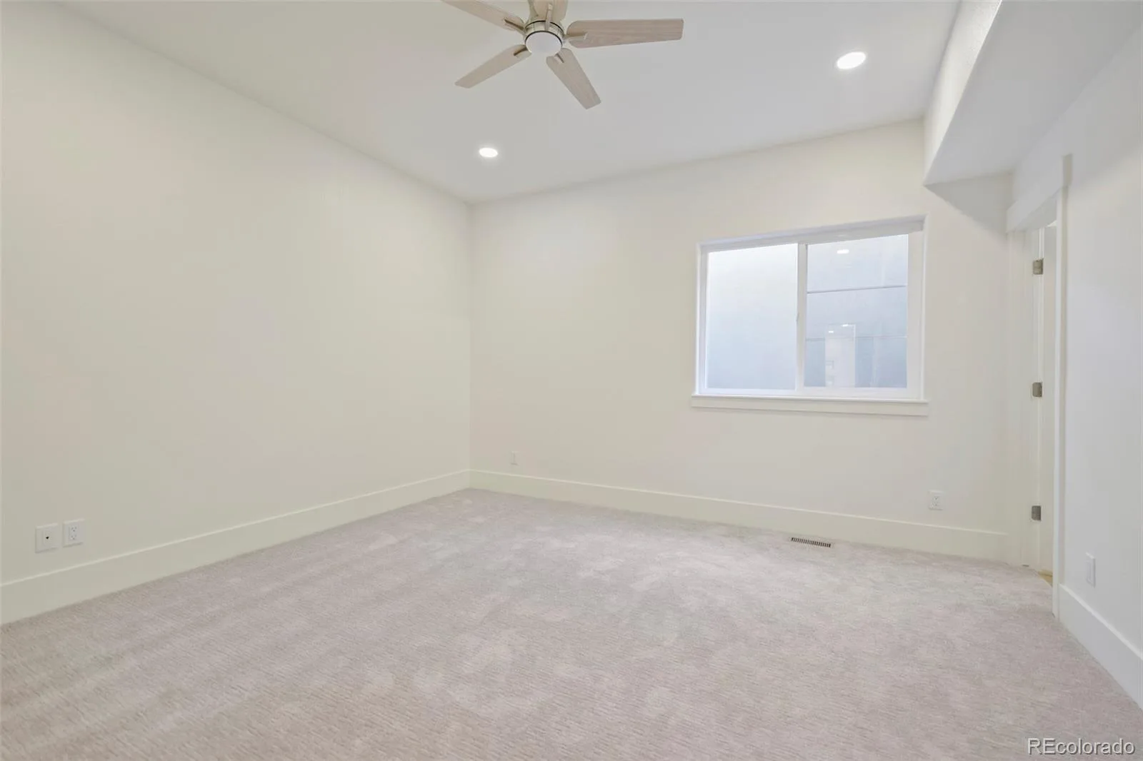 9430 S Silent Hills Drive Lone Tree CO 80124 | MLS #REC9238235 08262026184214 1600 35