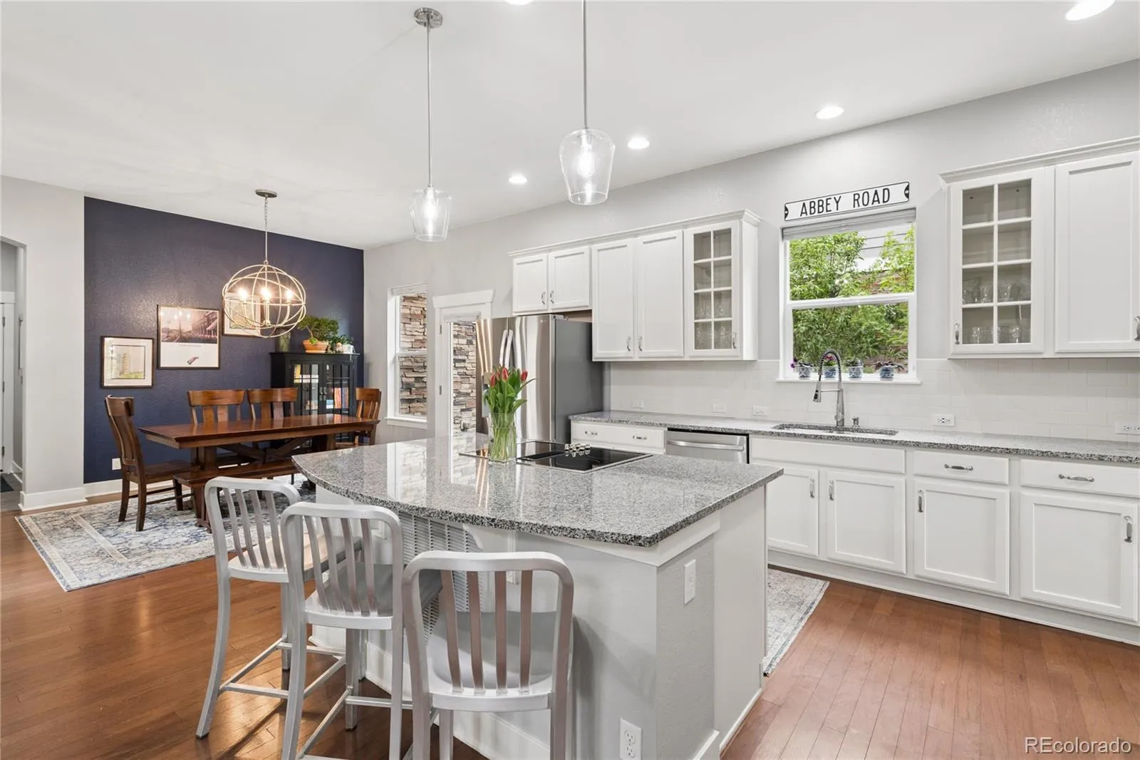 827 Uinta Way Denver CO 80230 MLS #REC9241574 04232026133901 1600 11