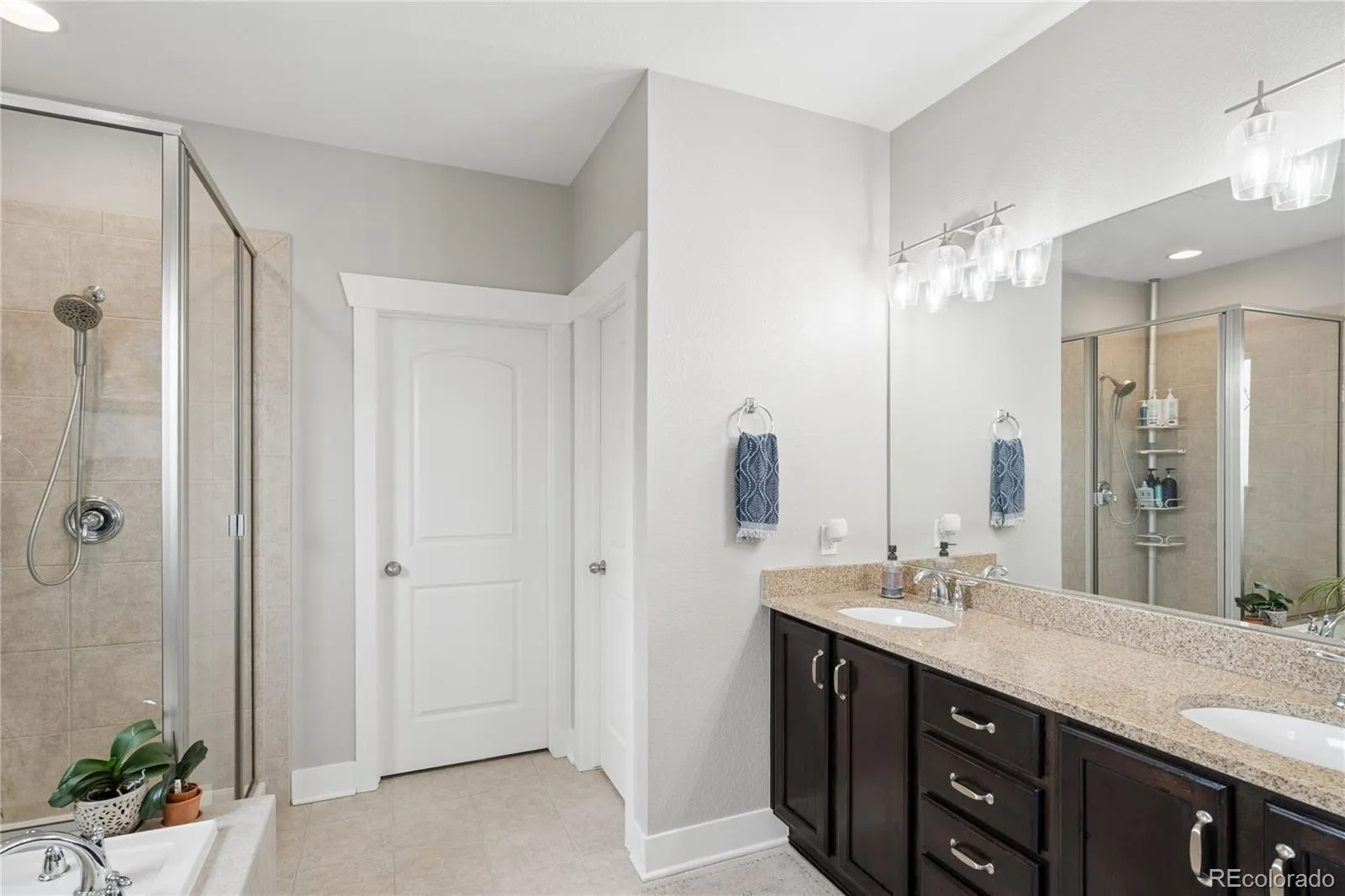 827 Uinta Way Denver CO 80230 MLS #REC9241574 04232026133901 1600 20